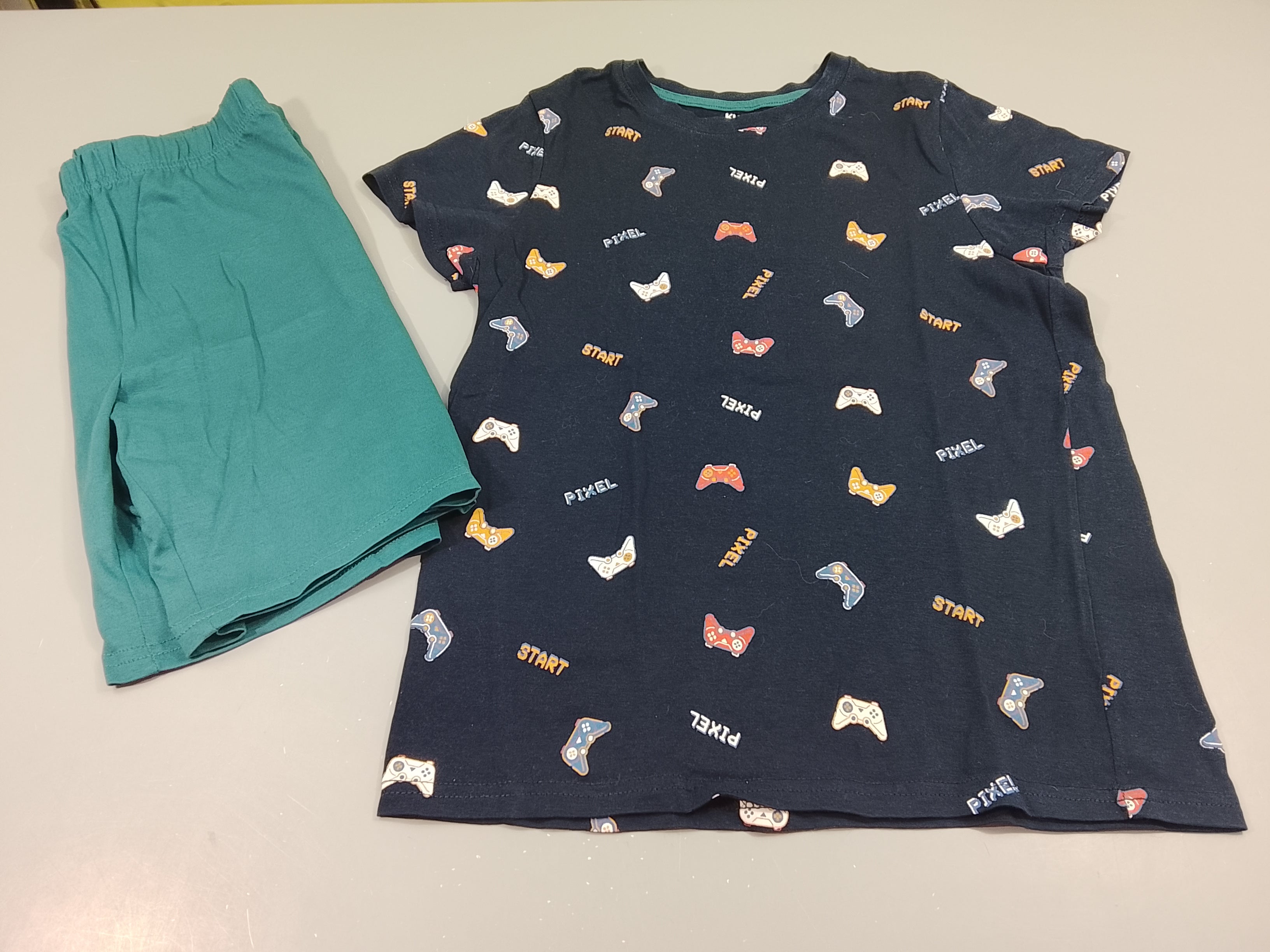 Pyjashort  2pcs jersey haut bleu marine manettes, dessous  short bleu vert