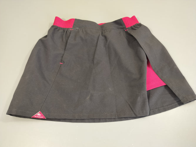 Short jupe noir et rose fuchsia. Pas de taille indiquée, estimée  8a, moins cher chez Petit Kiwi