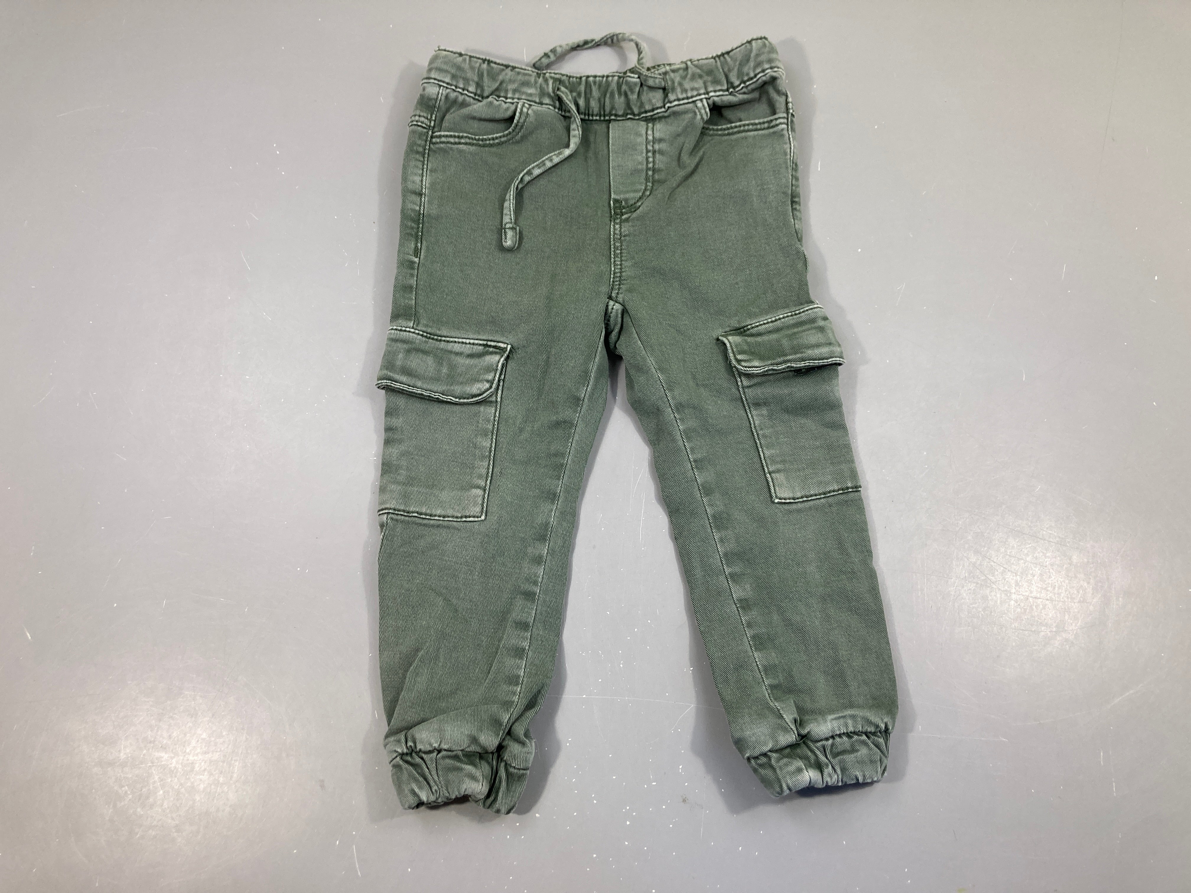 Pantalon cargo kaki taille et chevilles élastiques