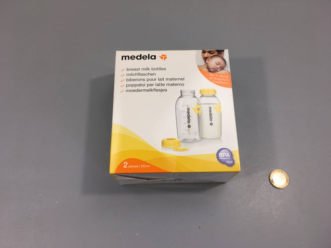 2 biberons pour lait maternel, 250ml, Medela, moins cher chez Petit Kiwi