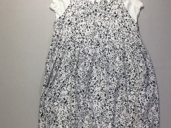 Robe s.m blanc fleurie gris  + T-shirt long m.c  blanc 616