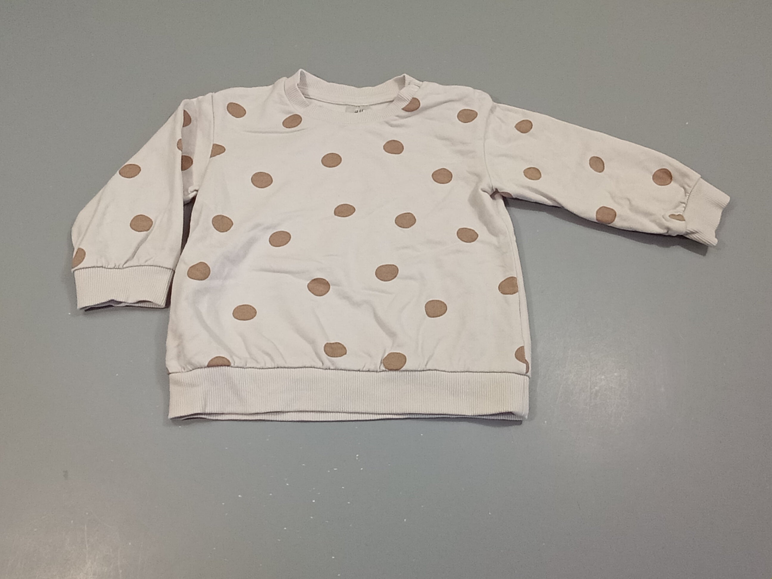 Sweat blanc à pois bruns