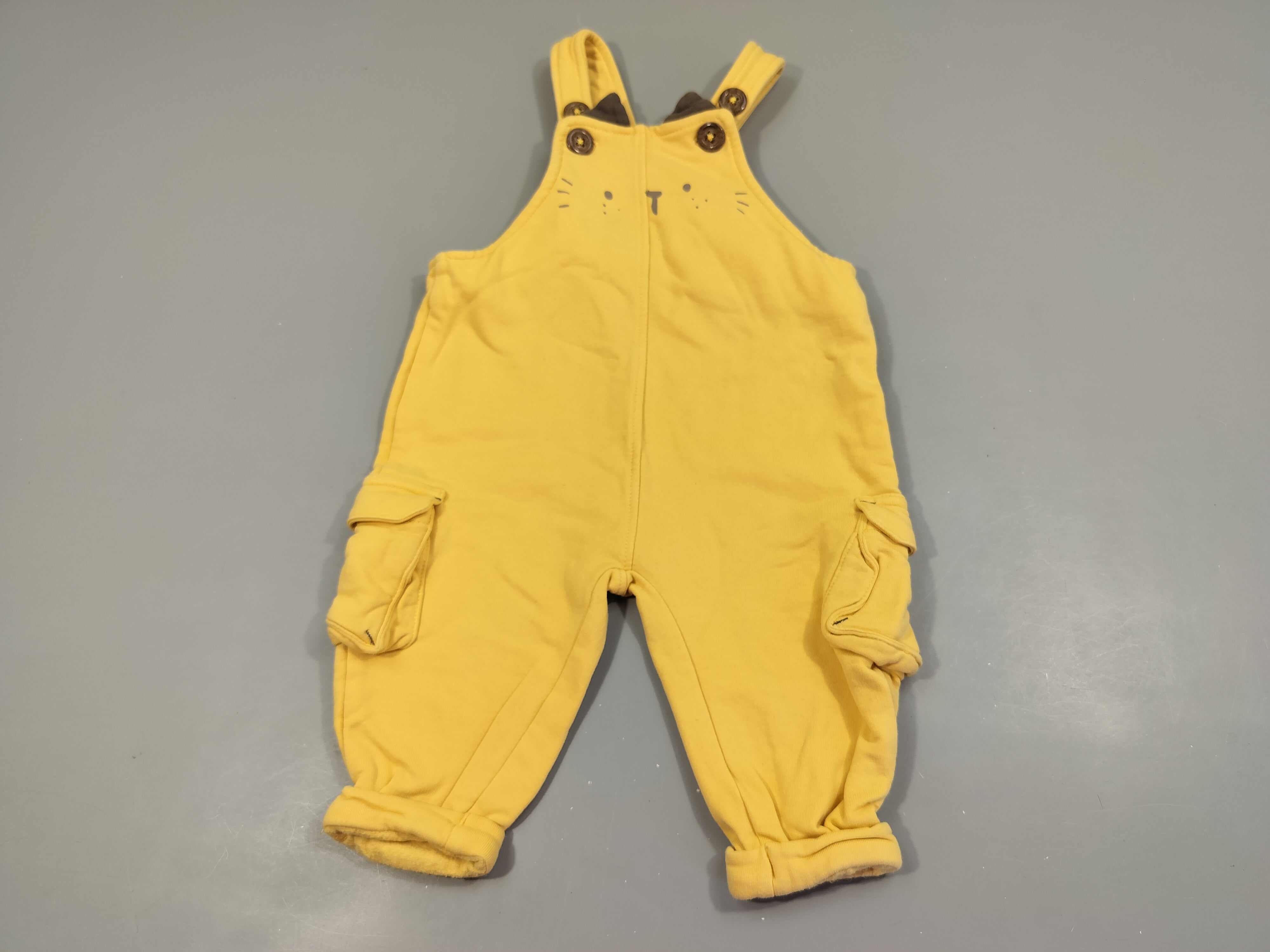 Salopette jaune  à revers, tête de chat , intérieur chaud 96% coton 4% élasthanne