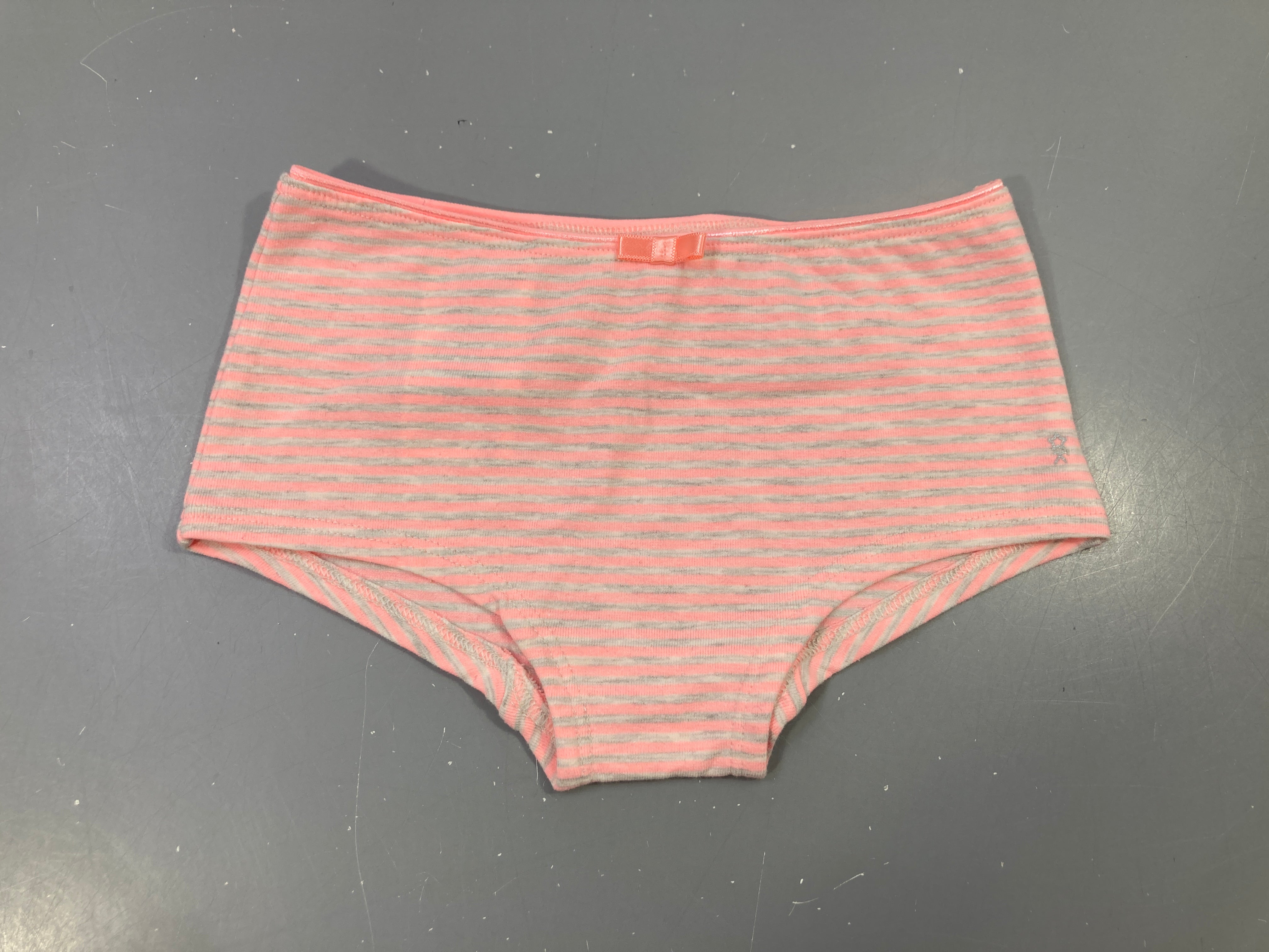 Culotte rose gris rayée