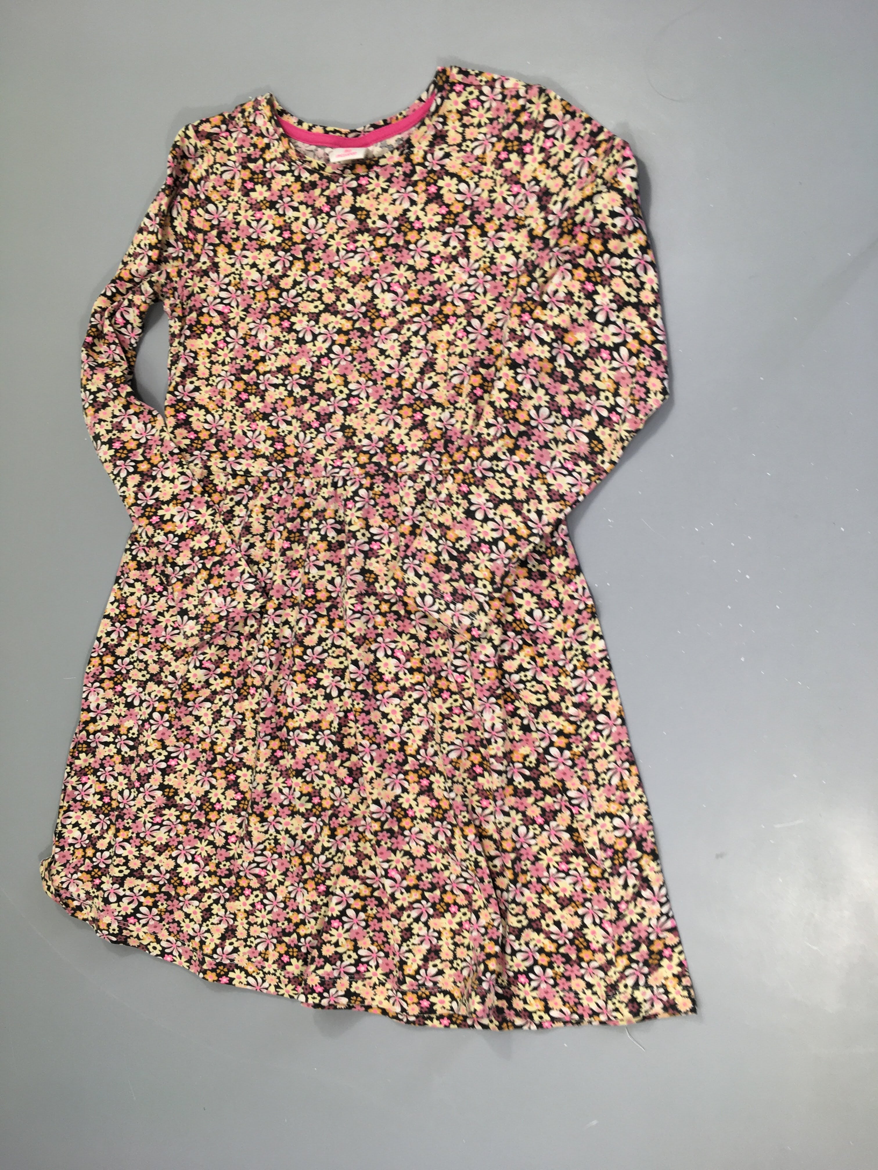 Robe m.l jersey gris fleuri jaune-rose