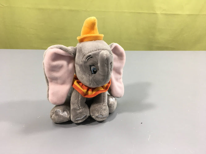 Petite peluche Dumbo 17 cm, moins cher chez Petit Kiwi