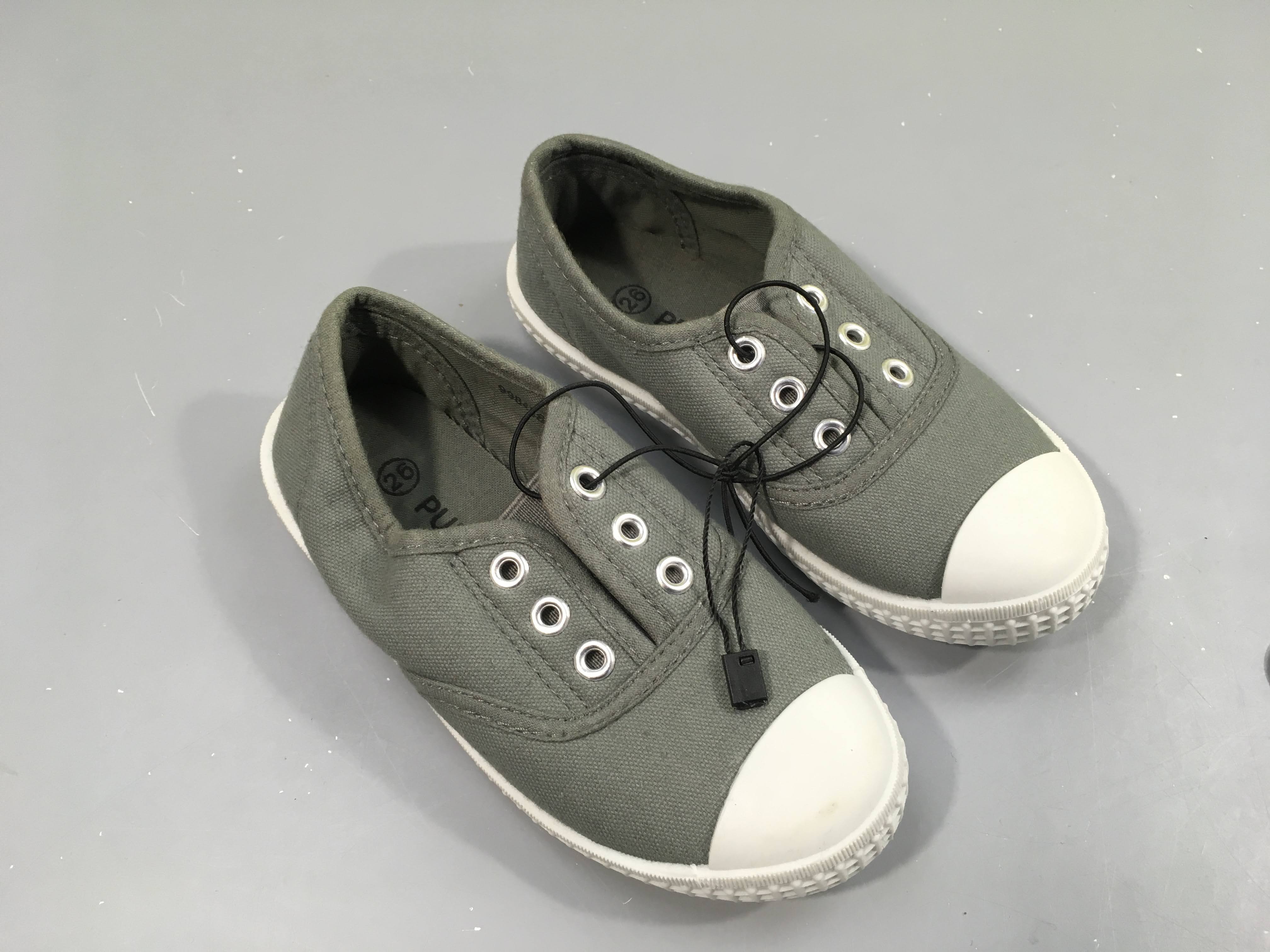 Jamais portées-Baskets toiles kaki