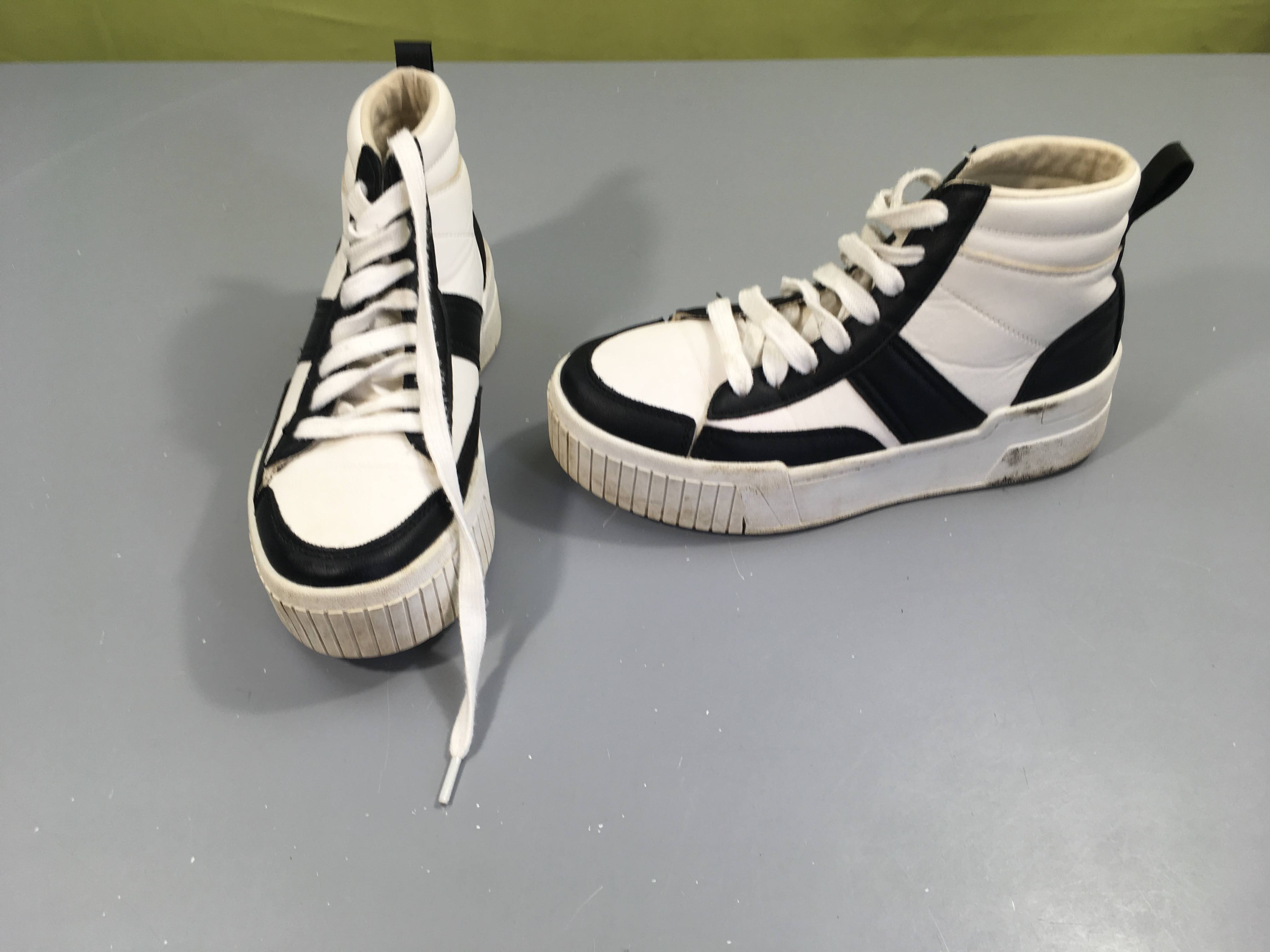 Baskets plateformes montantes blanc-noir