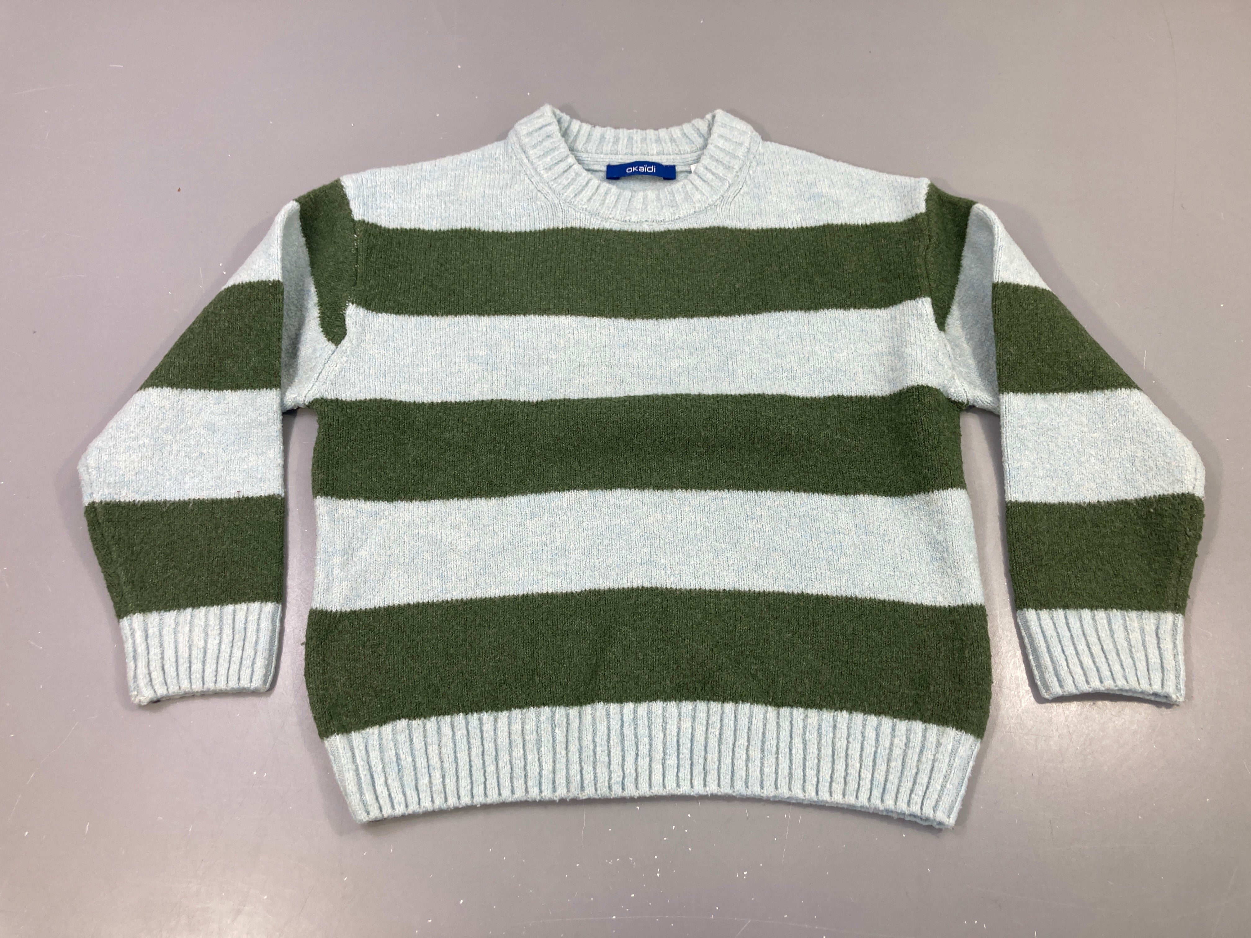 Pull rayé gris vert