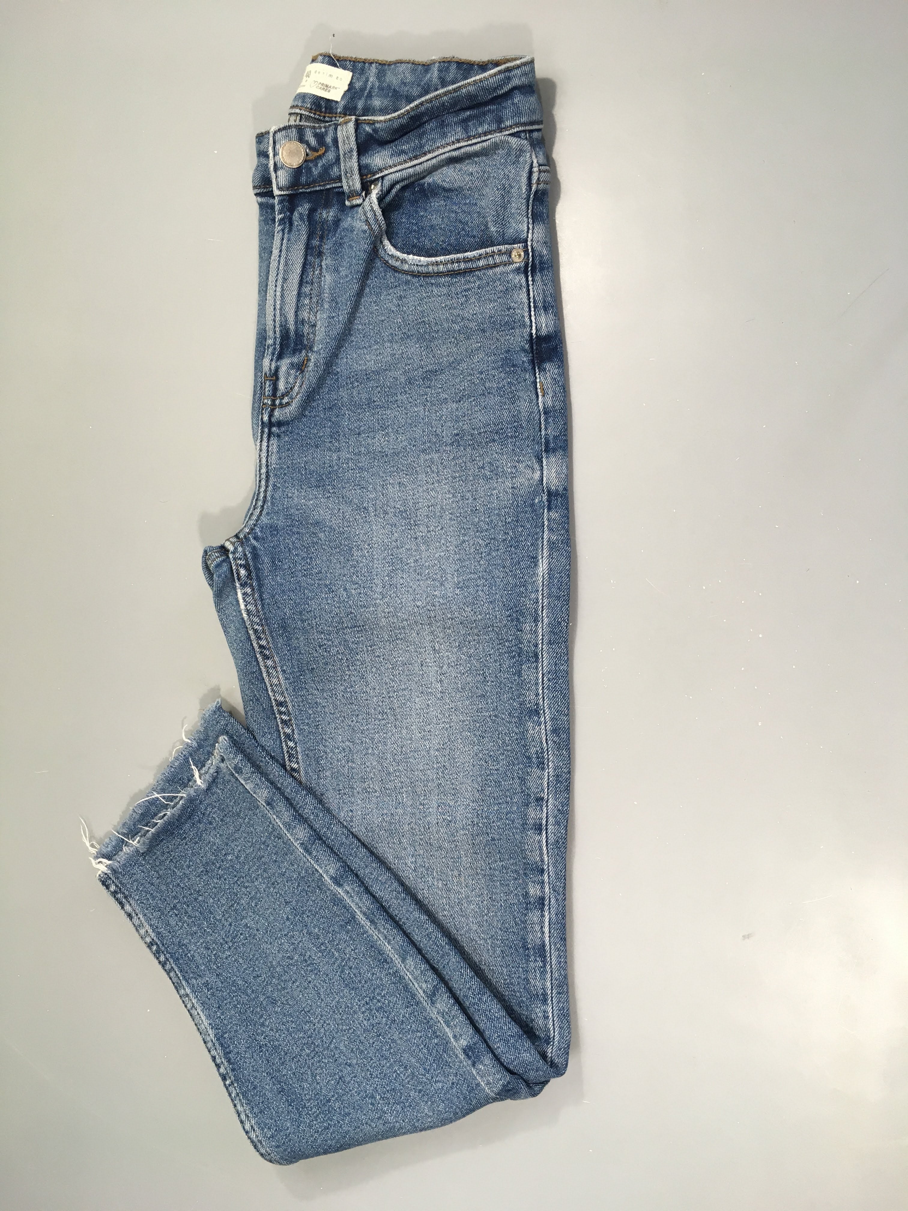 Jeans effet effiloché bas 36