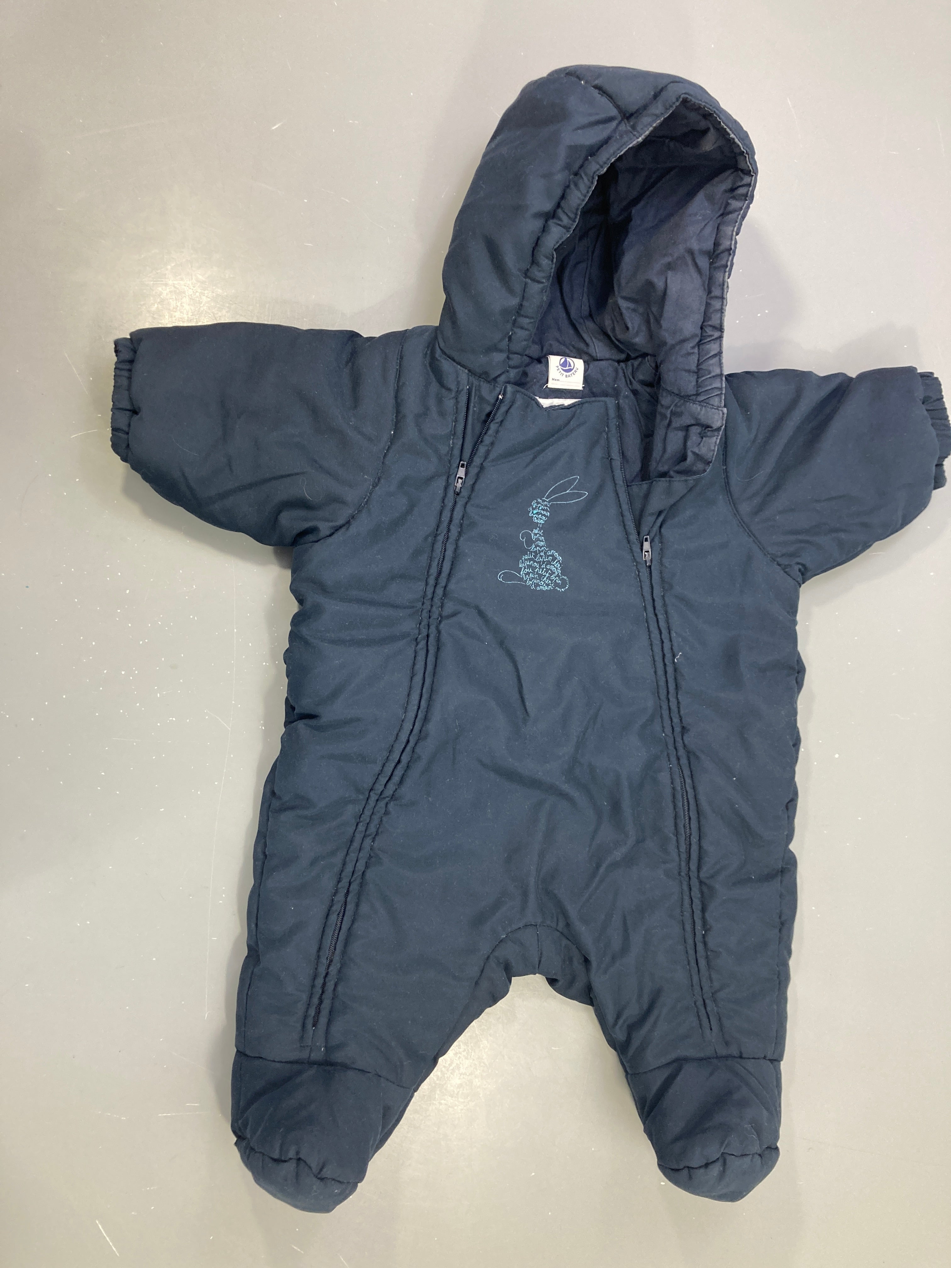 Combinaison pilote bleu marine brodée lapin