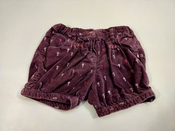 Short en velours côtelé mauve, motifs roses et blancs légèrement délavés