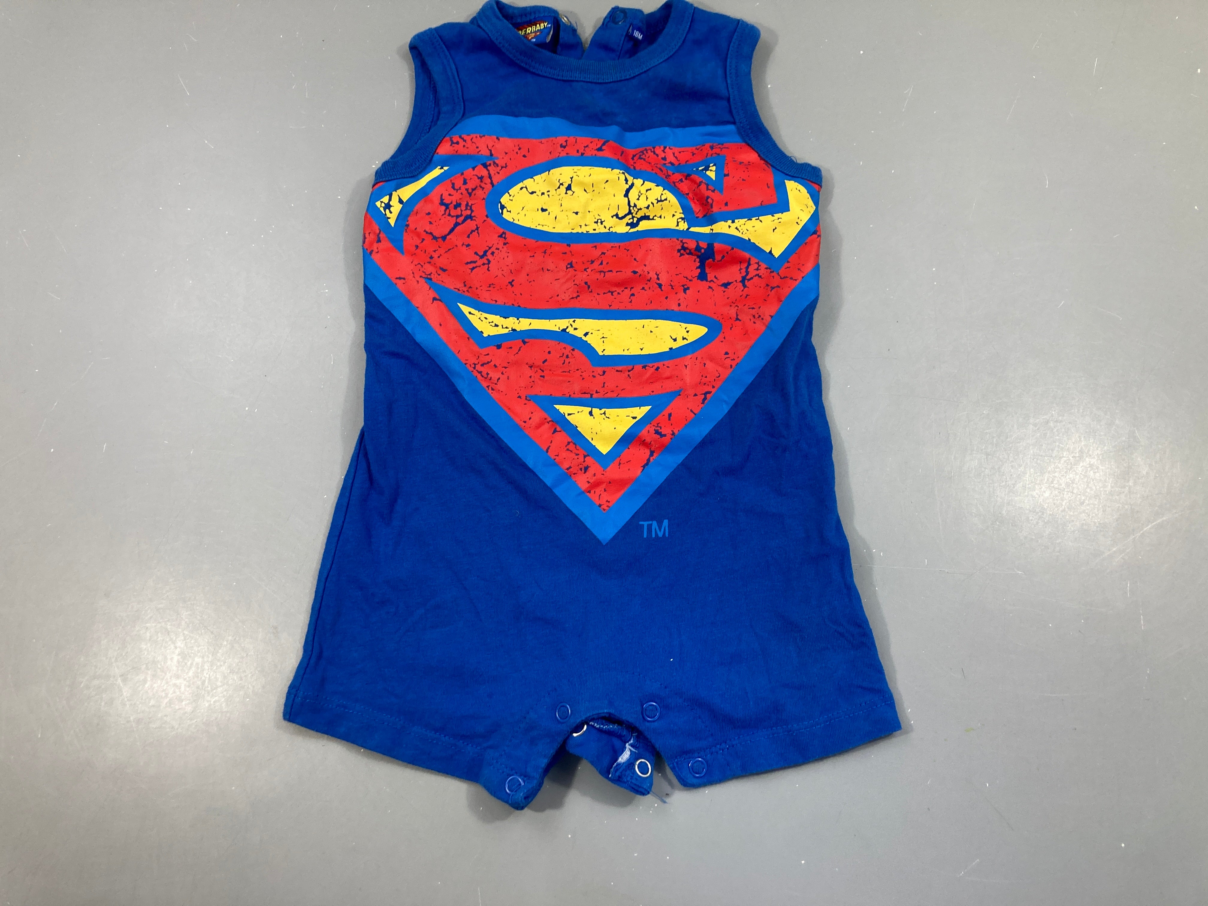 Combishort bleu Spiderman Un peu bouloché