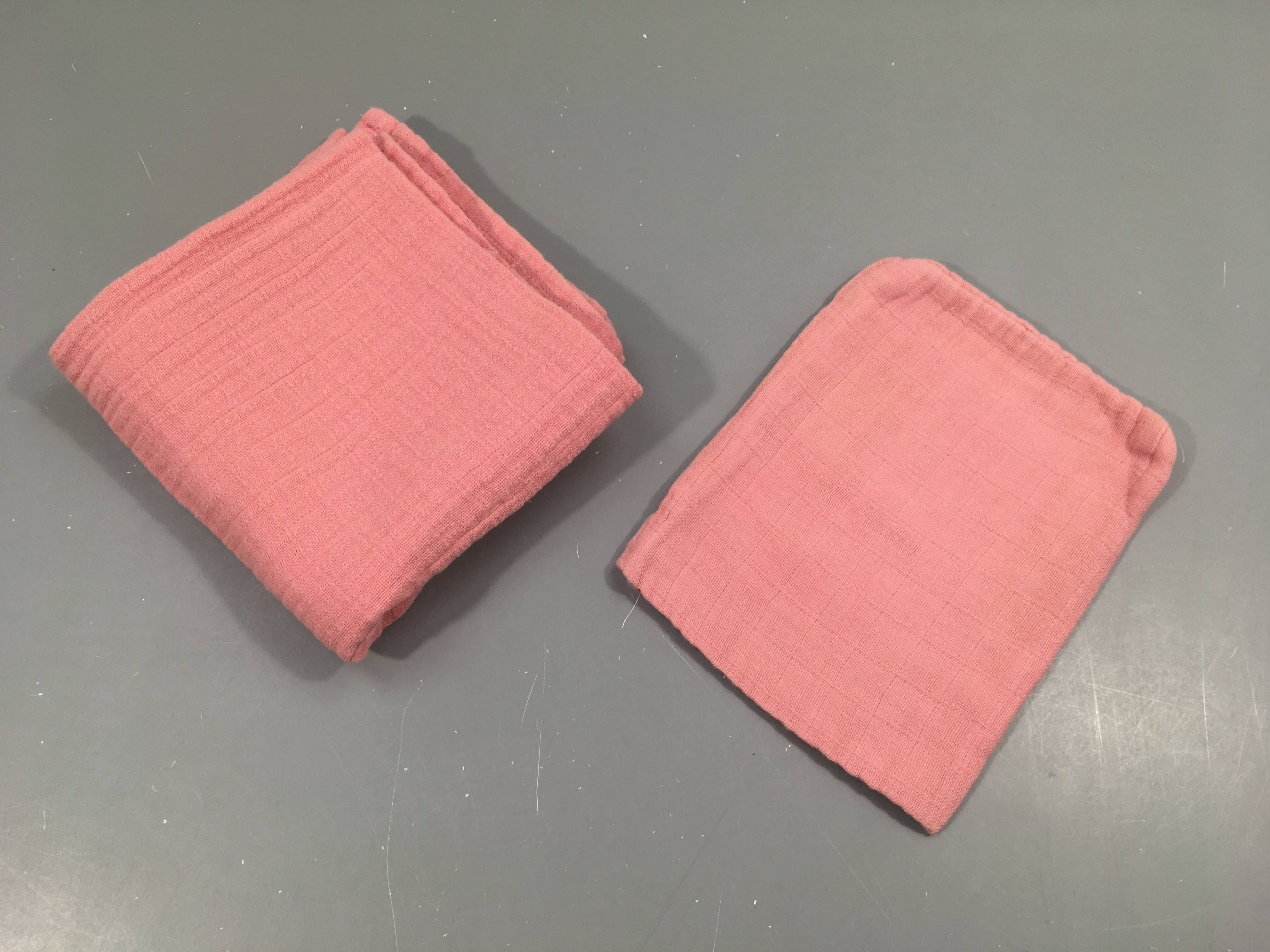 Tétra rose  (+ 1 gant de toilette légères taches)