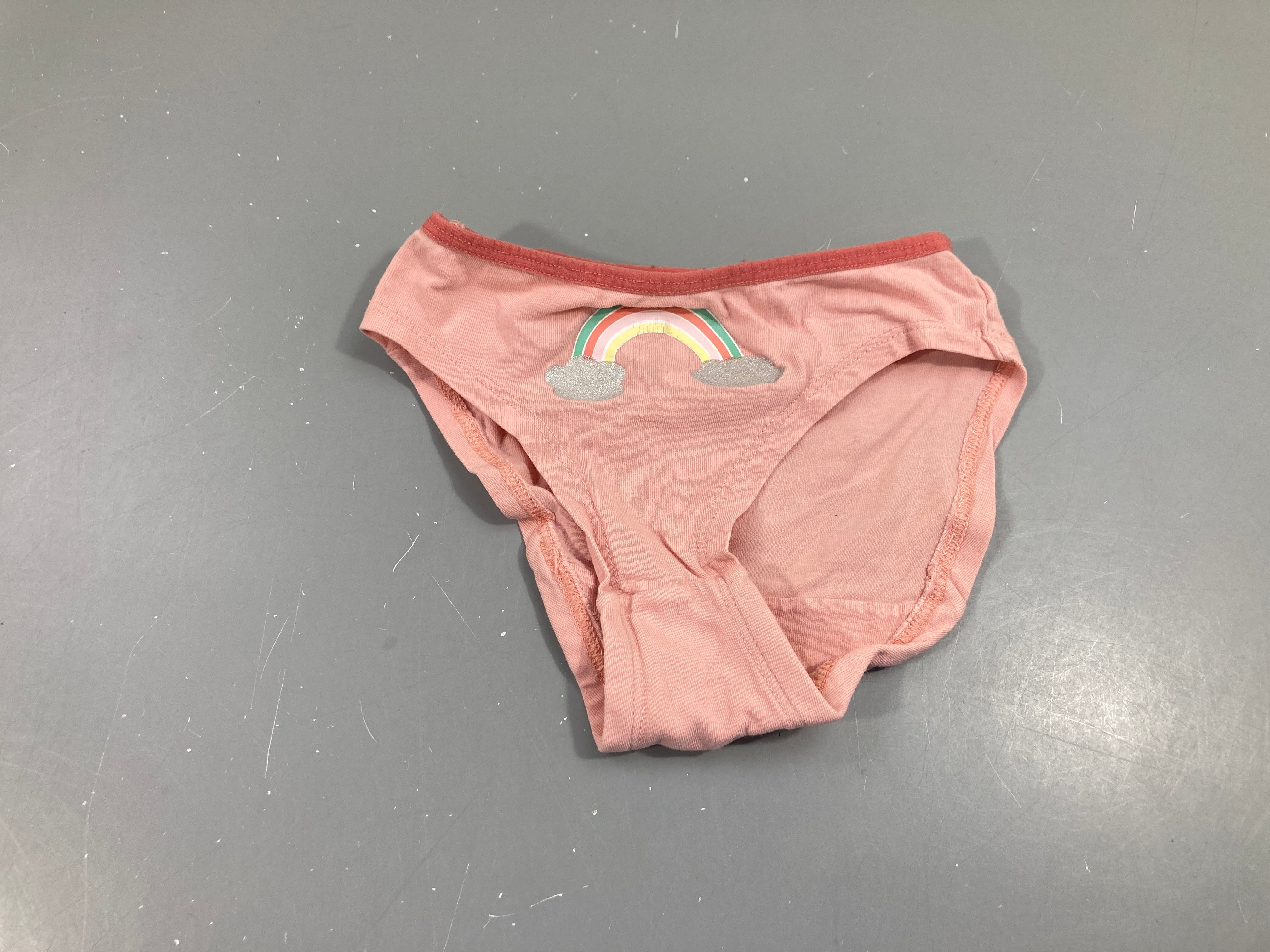 Culotte rose arc en ciel