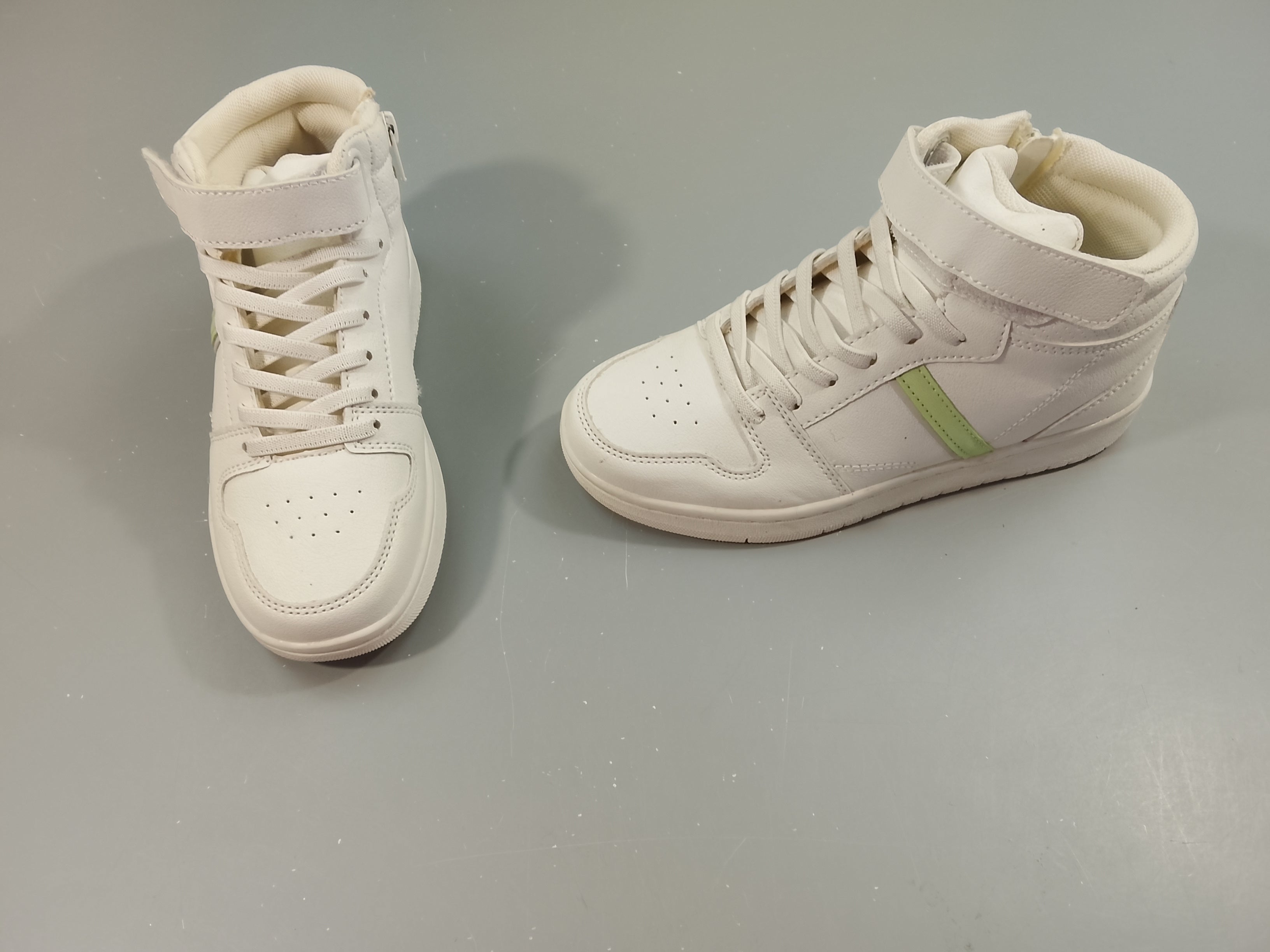 Baskets montantes blanc et vert (35)