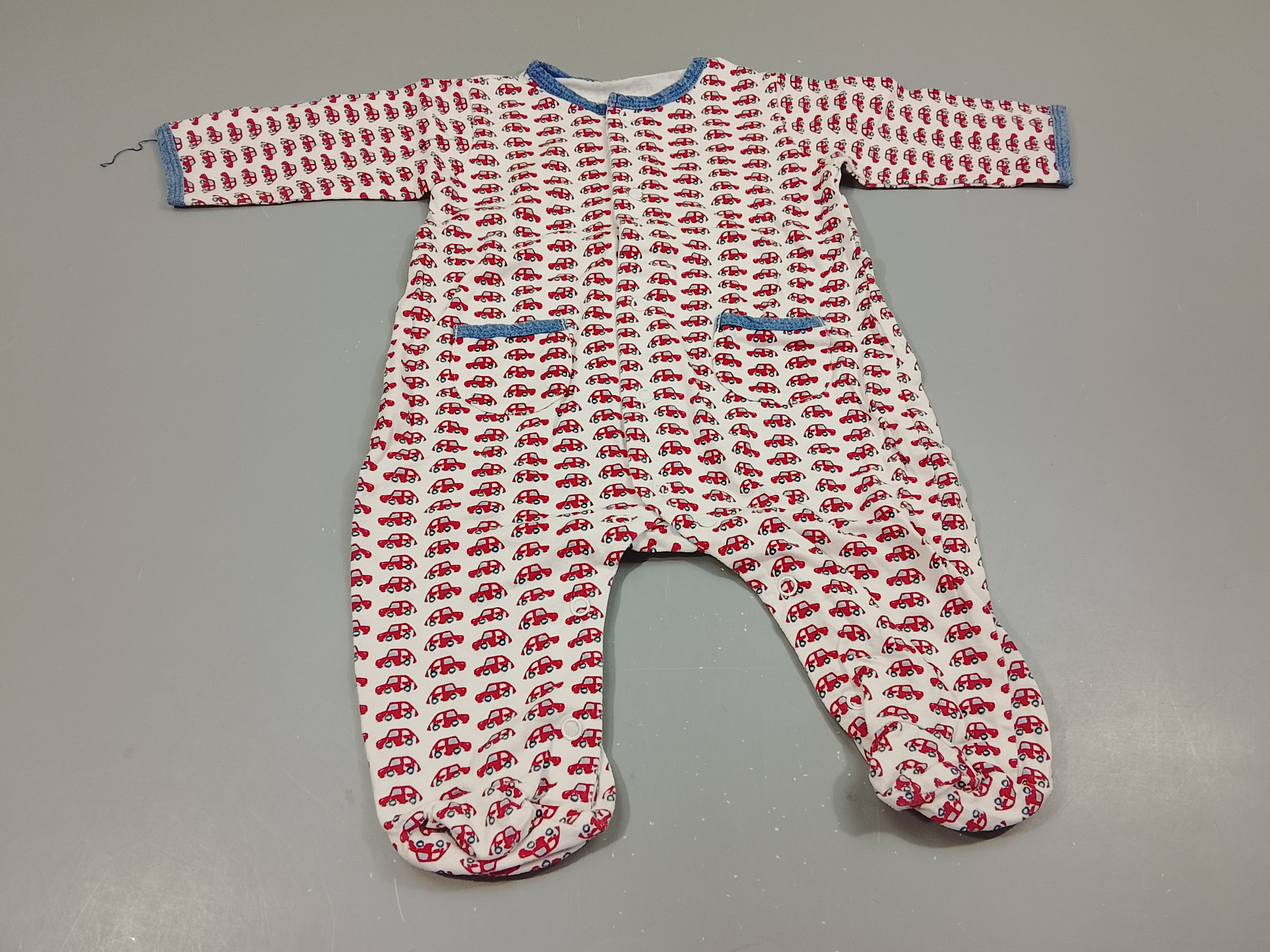 Pyjama jersey blanc , voitures rouges