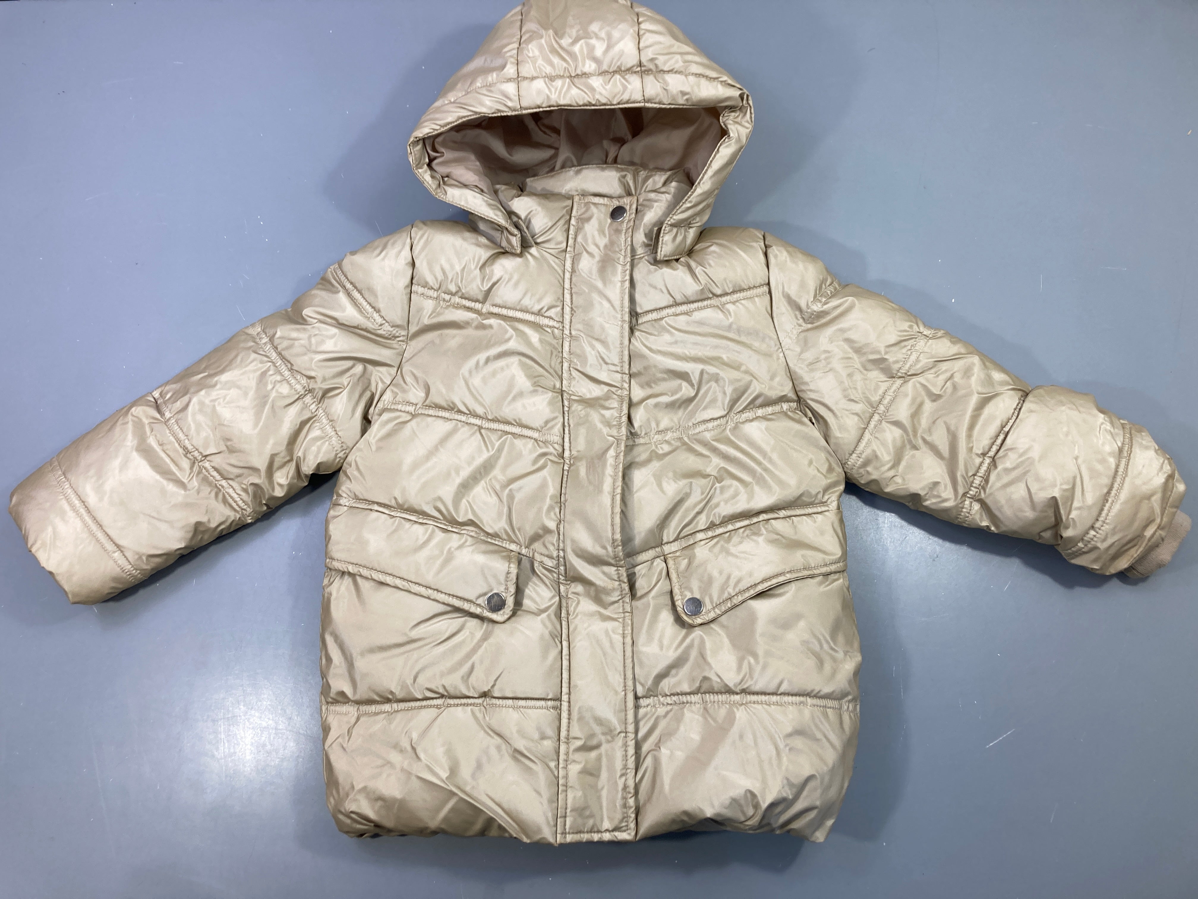 Doudoune beige métallisée capuche doublée velours