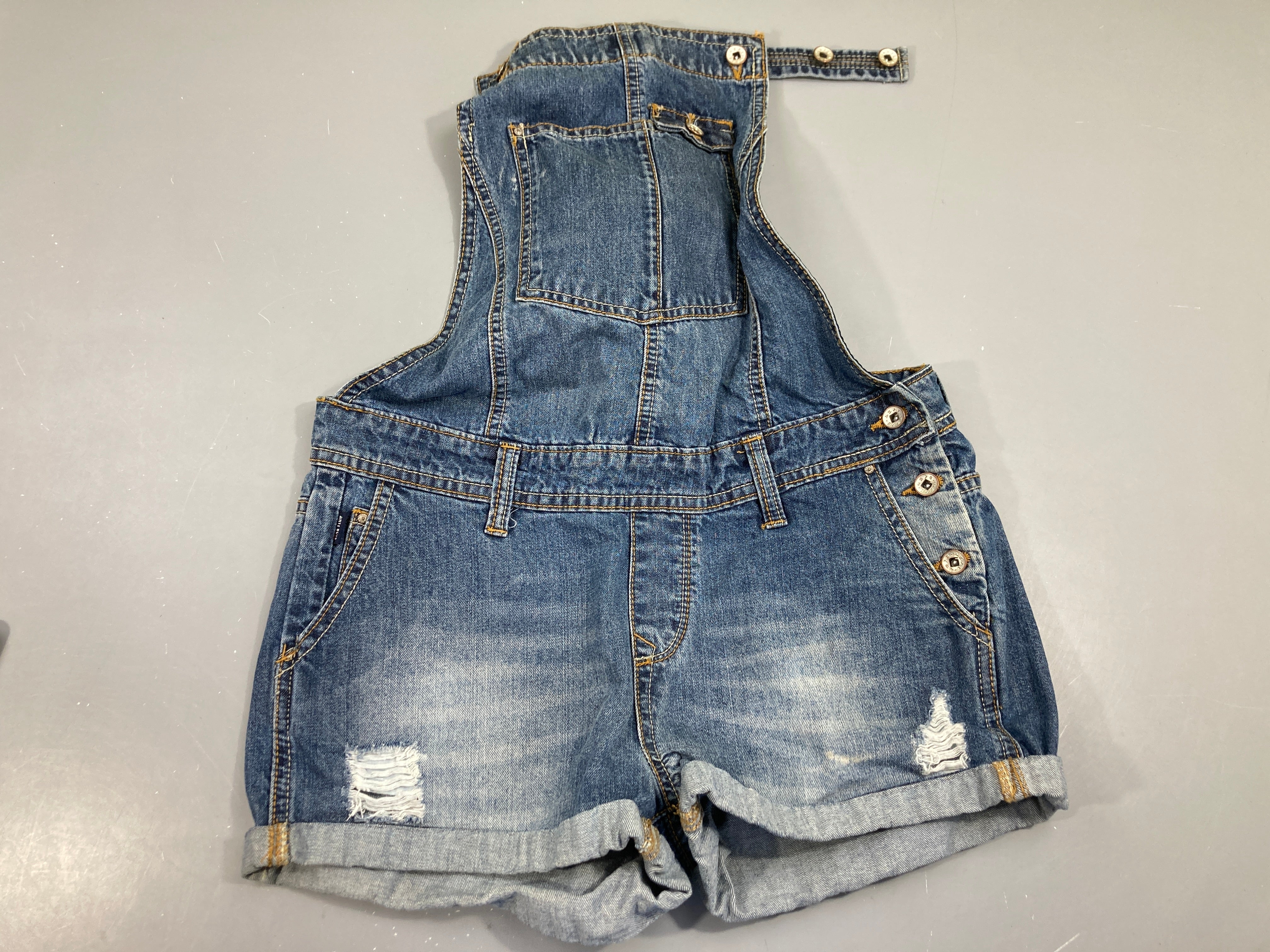 Salopette short jeans bleu, ANTI BLUE