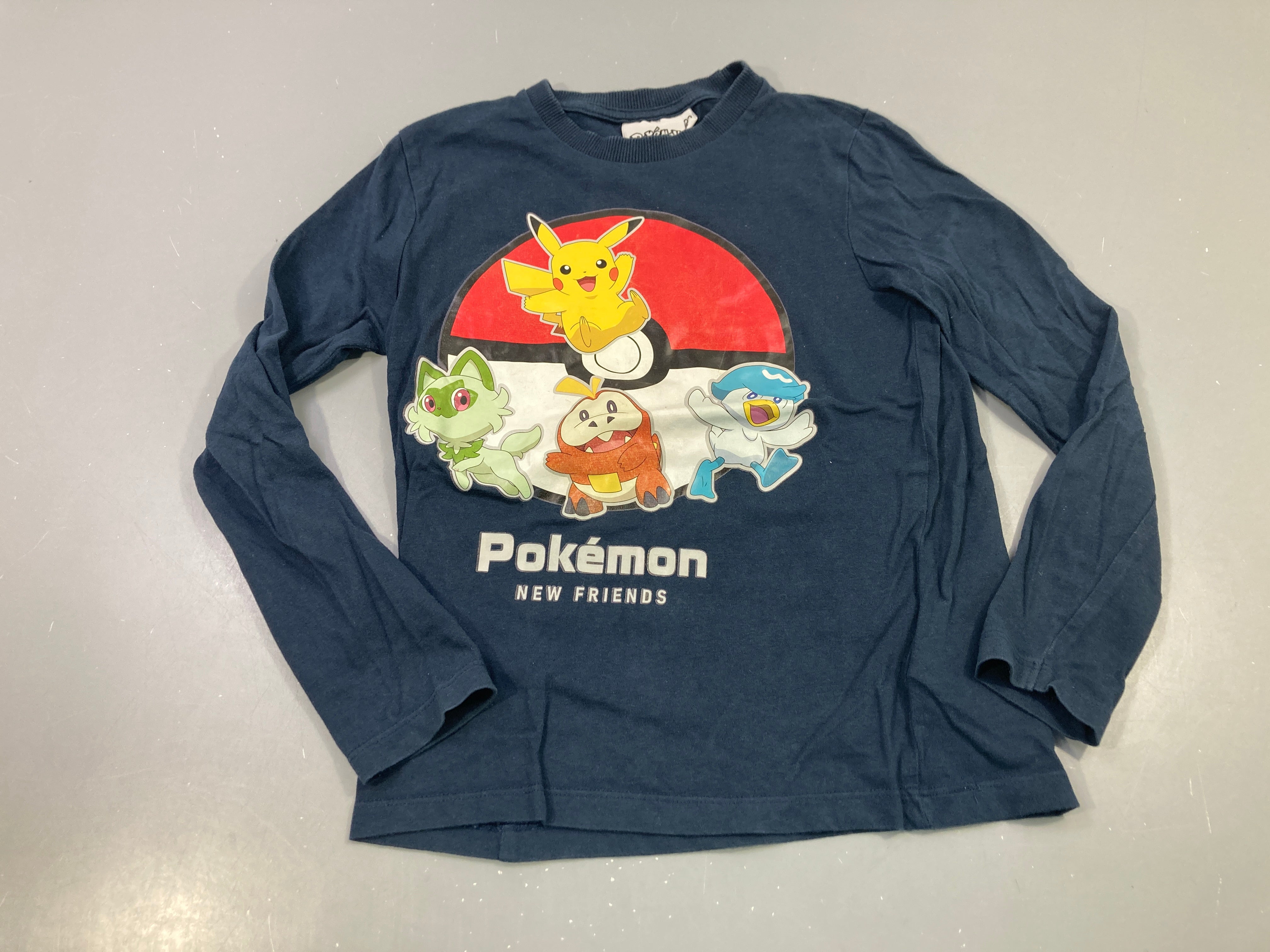 T-shirt m.l bleu marine Pokémon New Friends, personnages