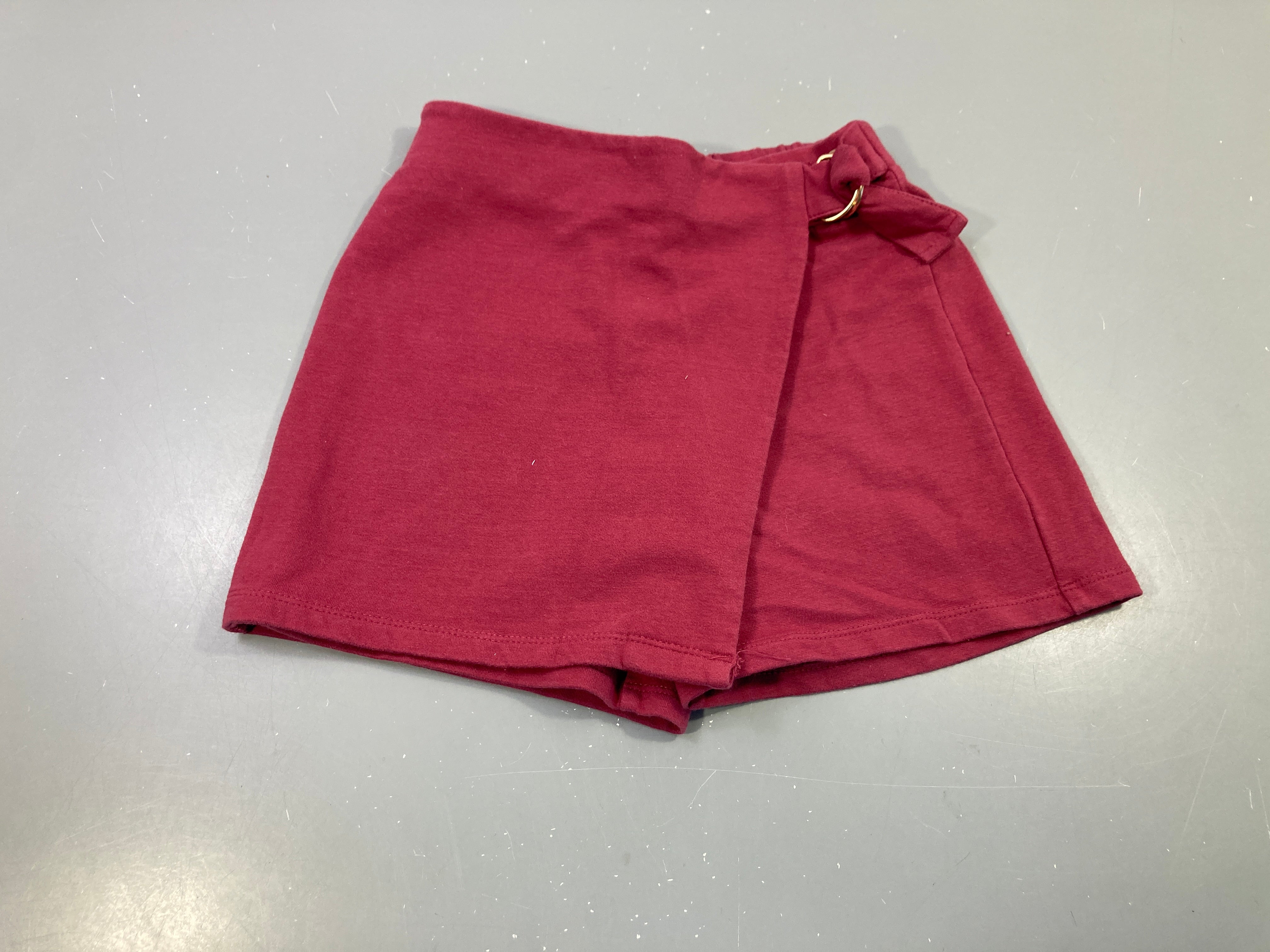Jupe-short bordeaux boucle