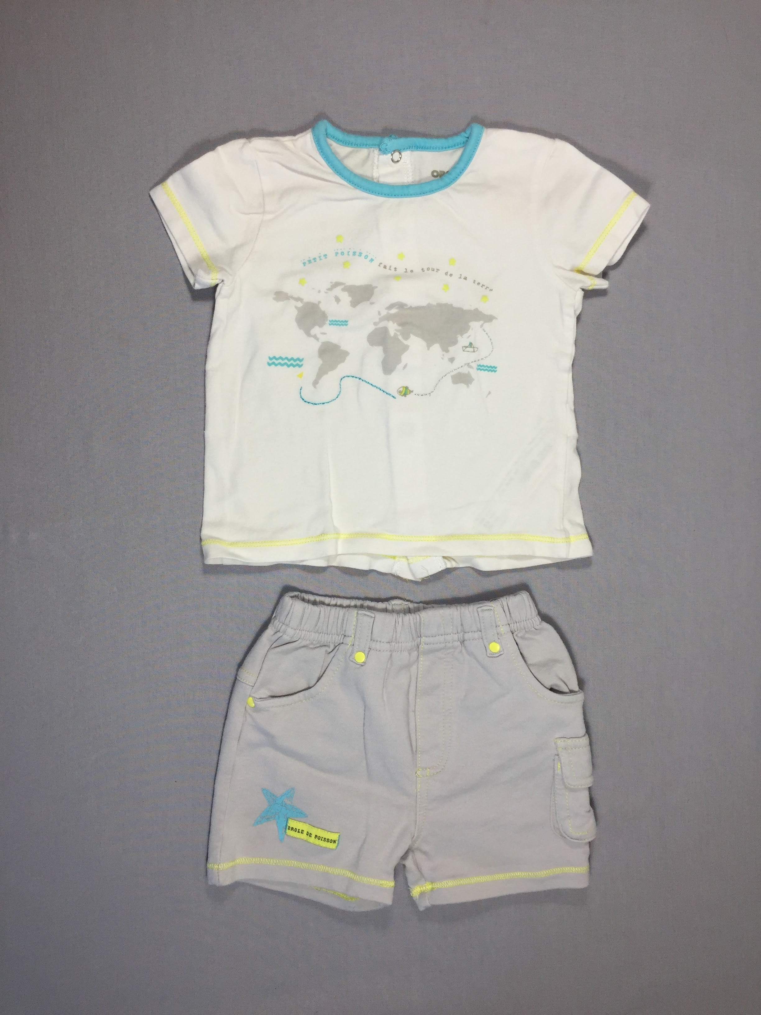 T-shirt m.c blanc (carte du monde)  + short jersey gris