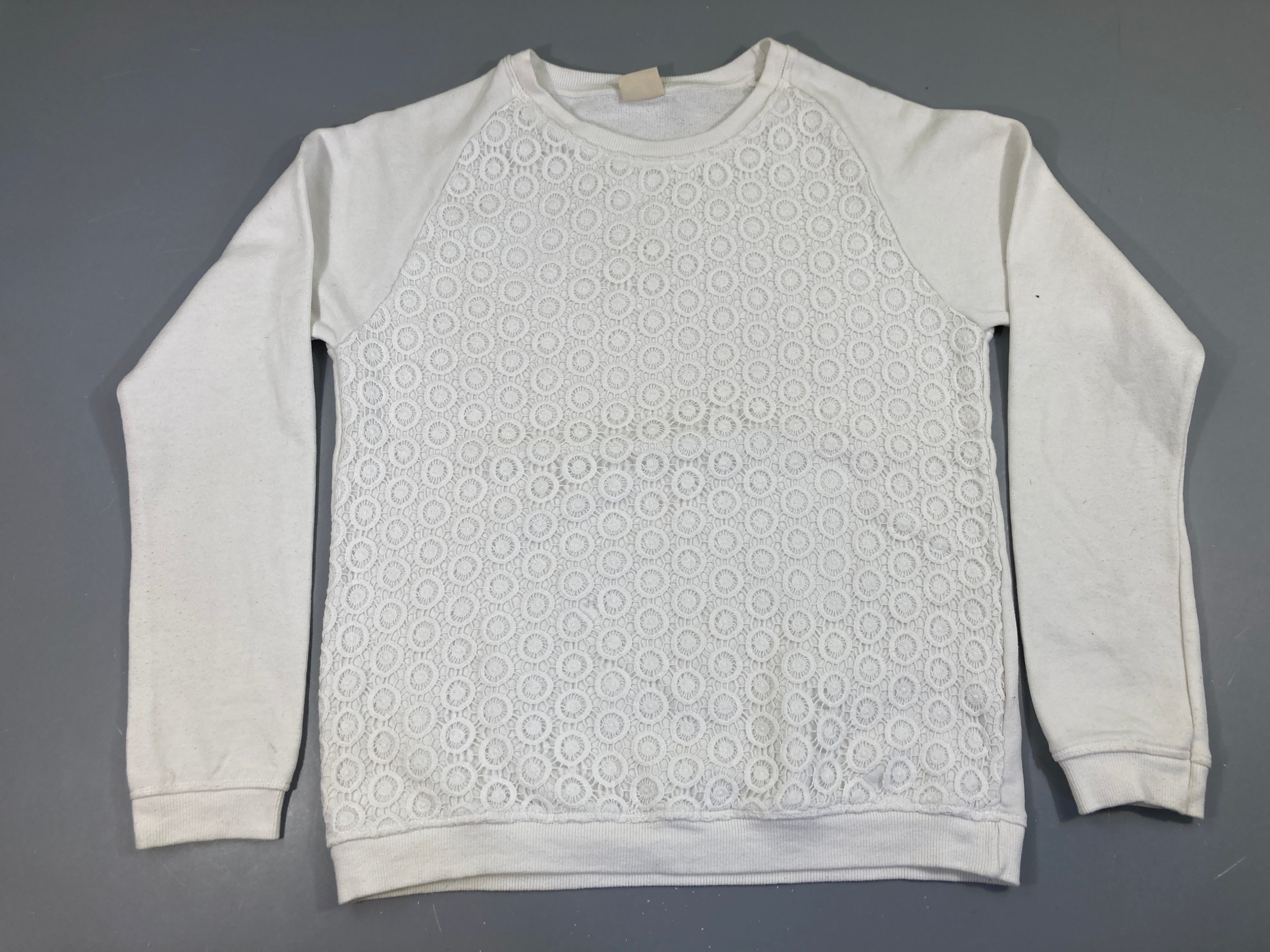 Pull blanc dentelle superposée