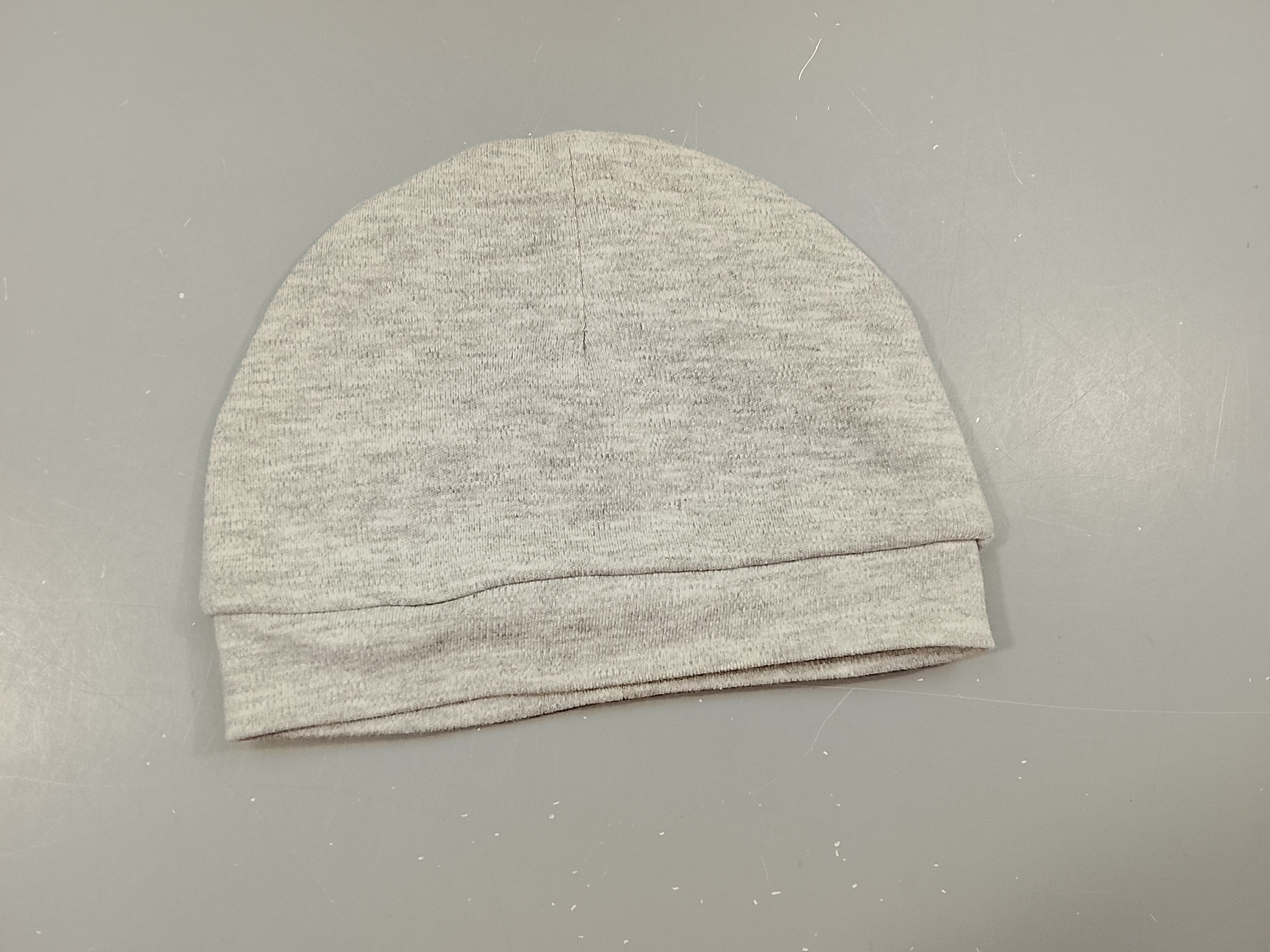 Bonnet molleton gris clair flammé