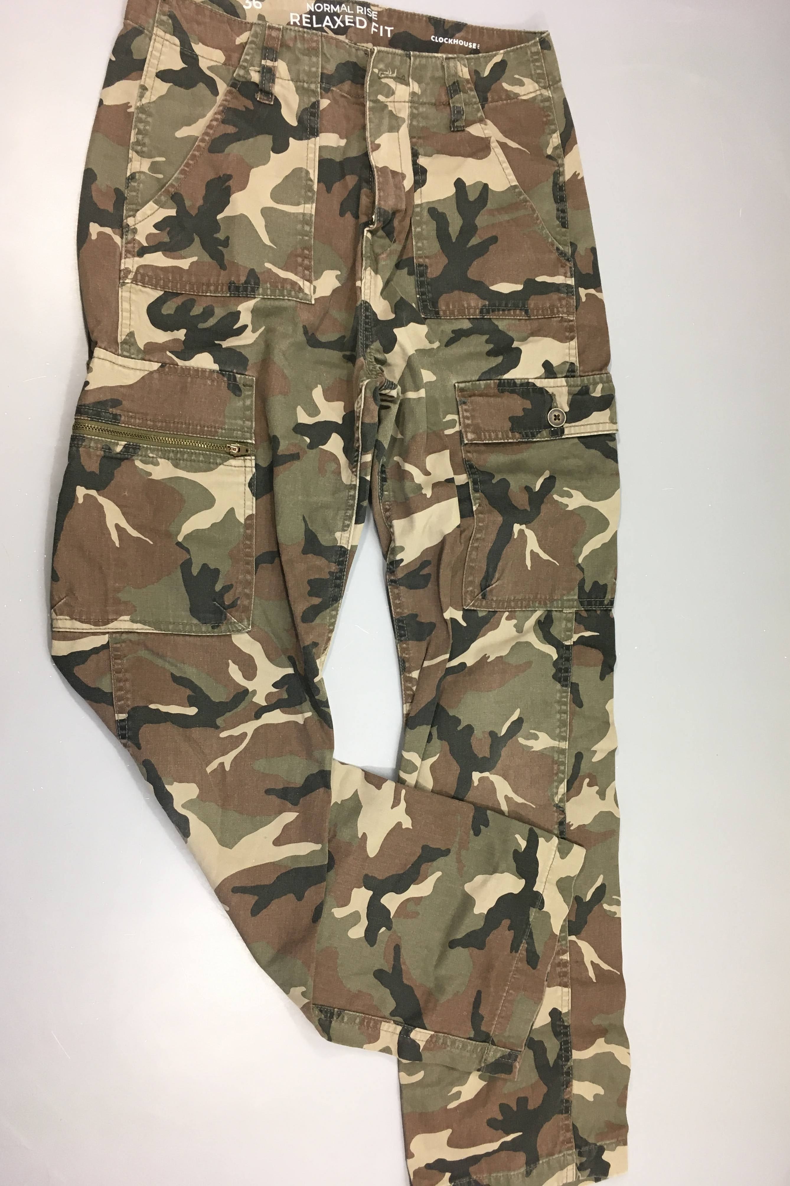 Pantalon cargo effet camouflage militaire Relaxed Fit 36