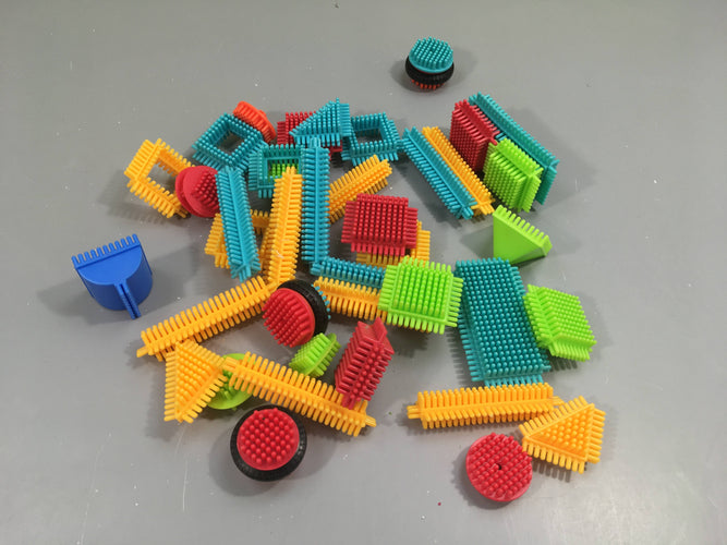 Lot de briques à picots, moins cher chez Petit Kiwi