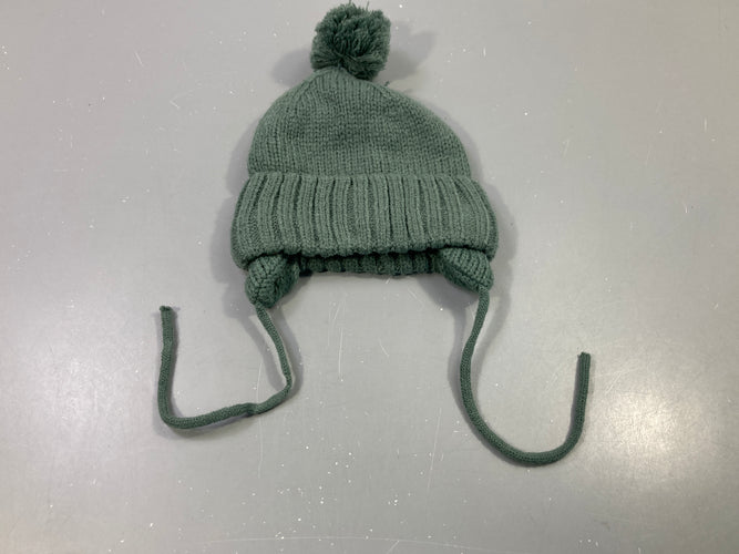Bonnet tricot vert pompon oreillettes, moins cher chez Petit Kiwi