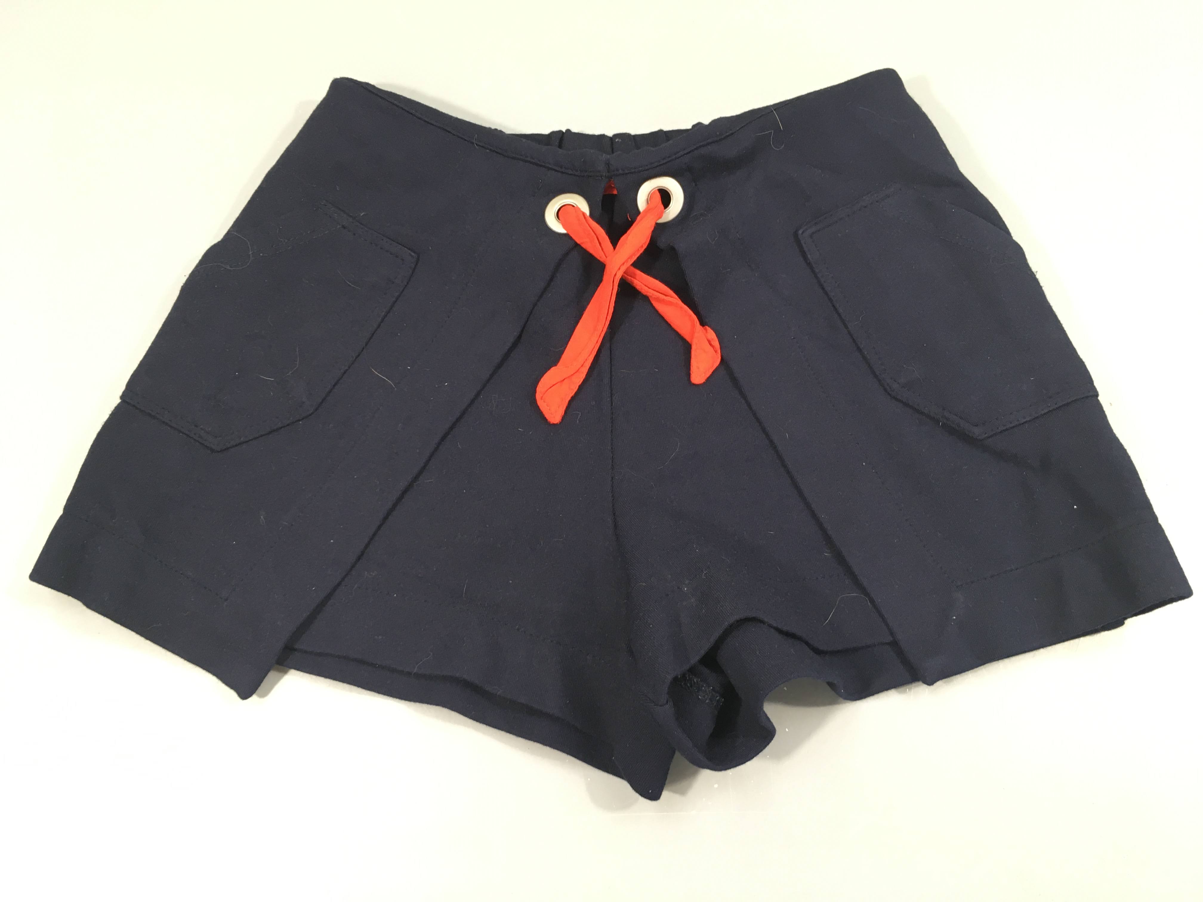 Short à rabats bleu foncé