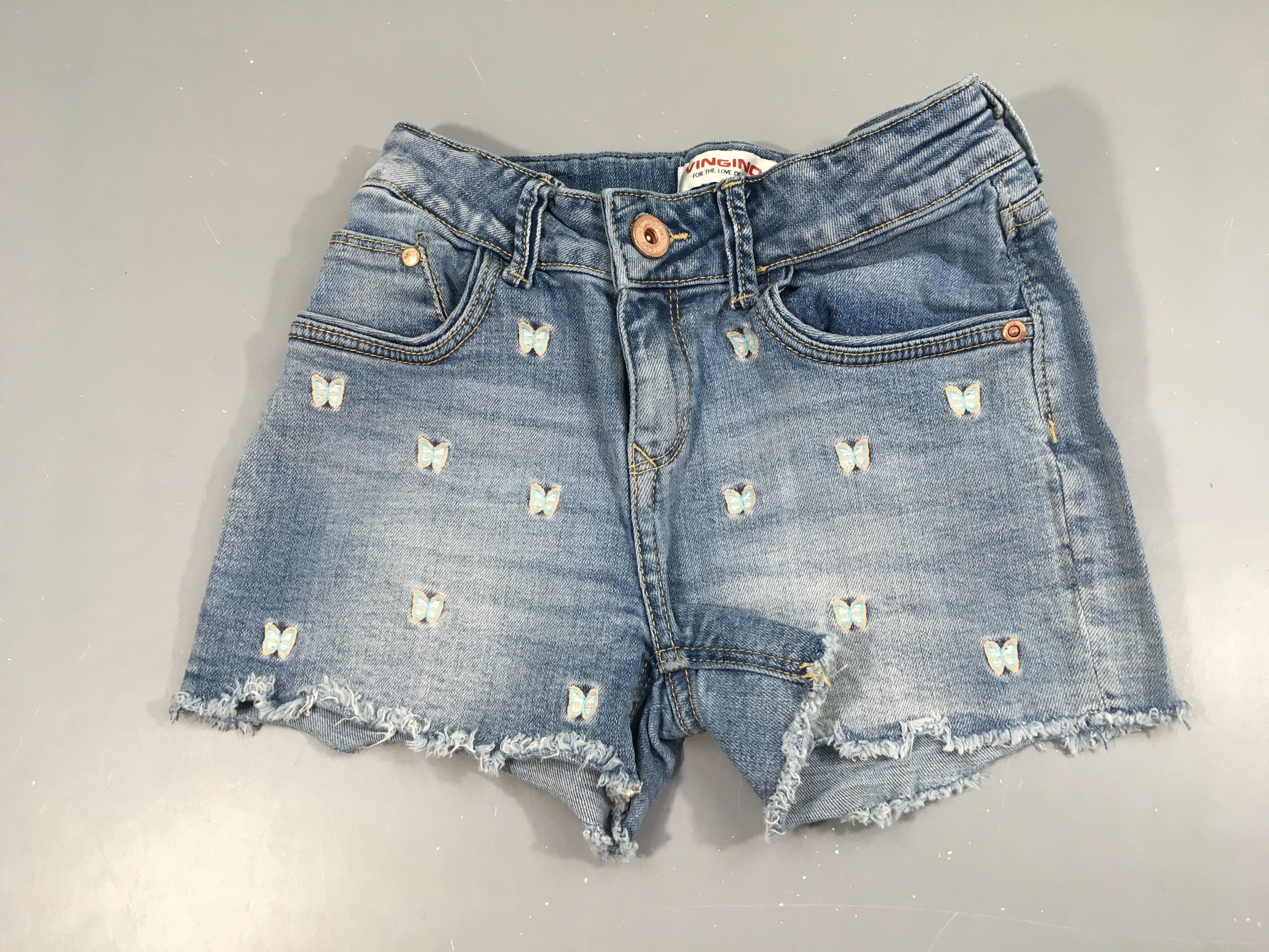 Short en jean papillon