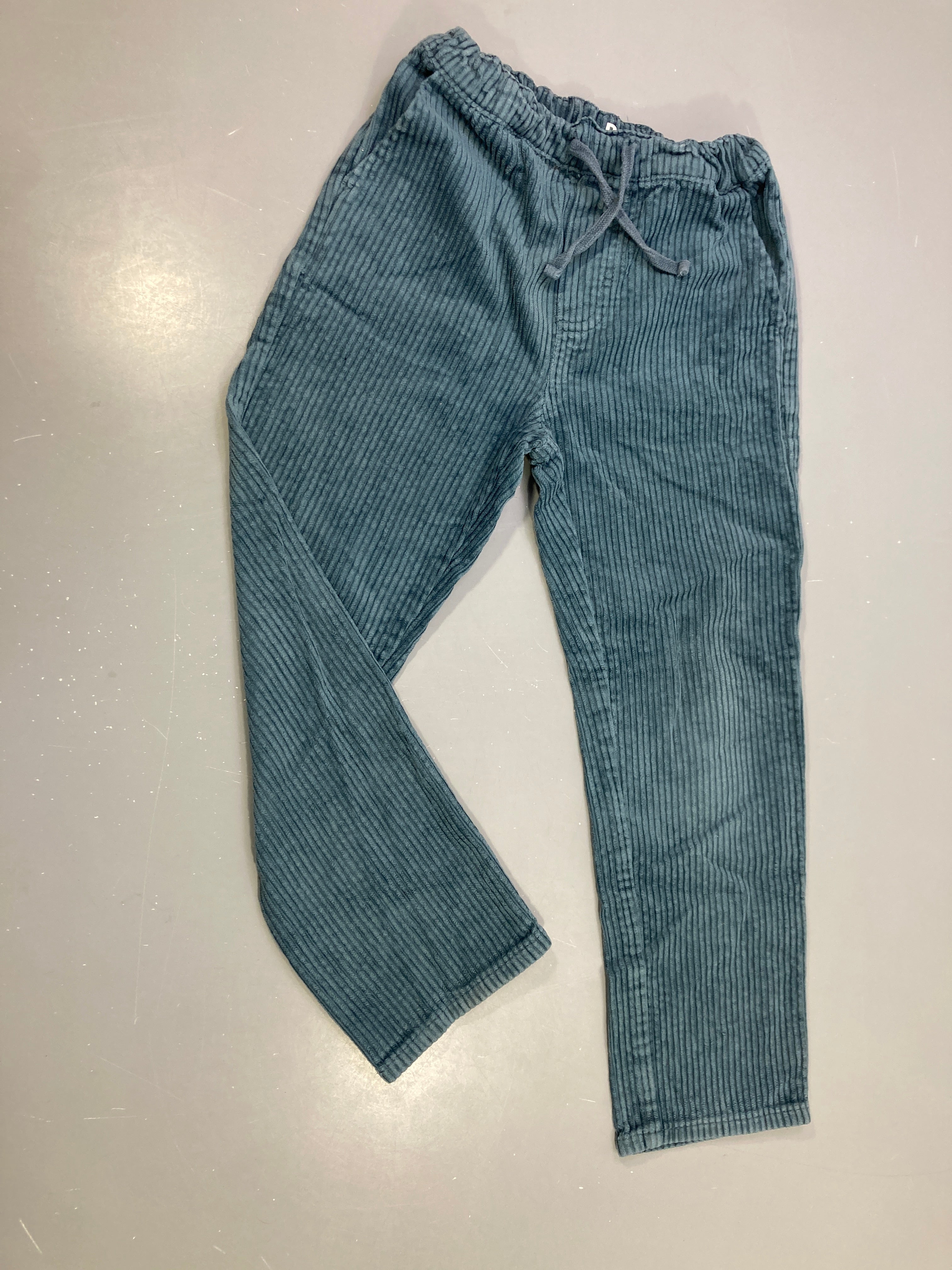 Pantalon velours côtelé bleu relaxed