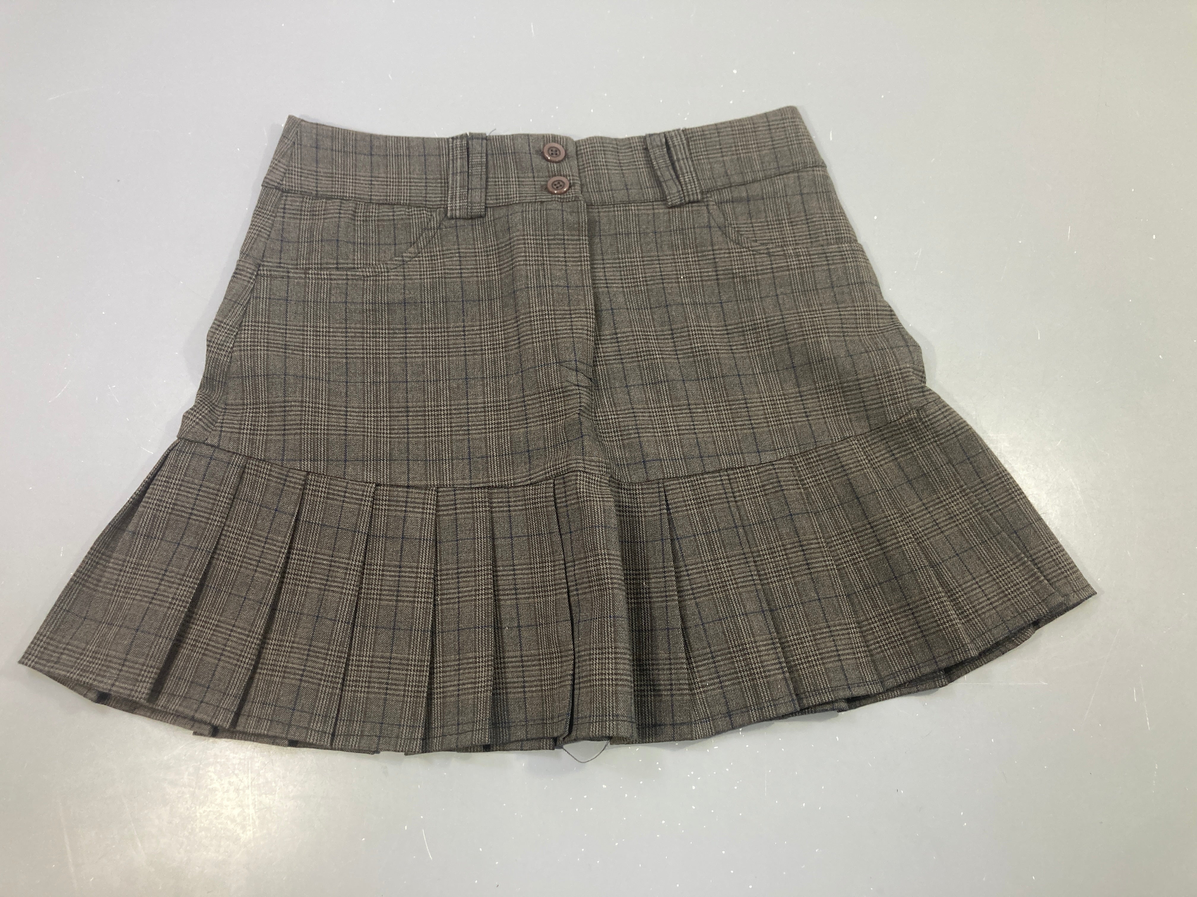 Jupe à carreaux grise, plissée Sweat zippéur le dessous T36