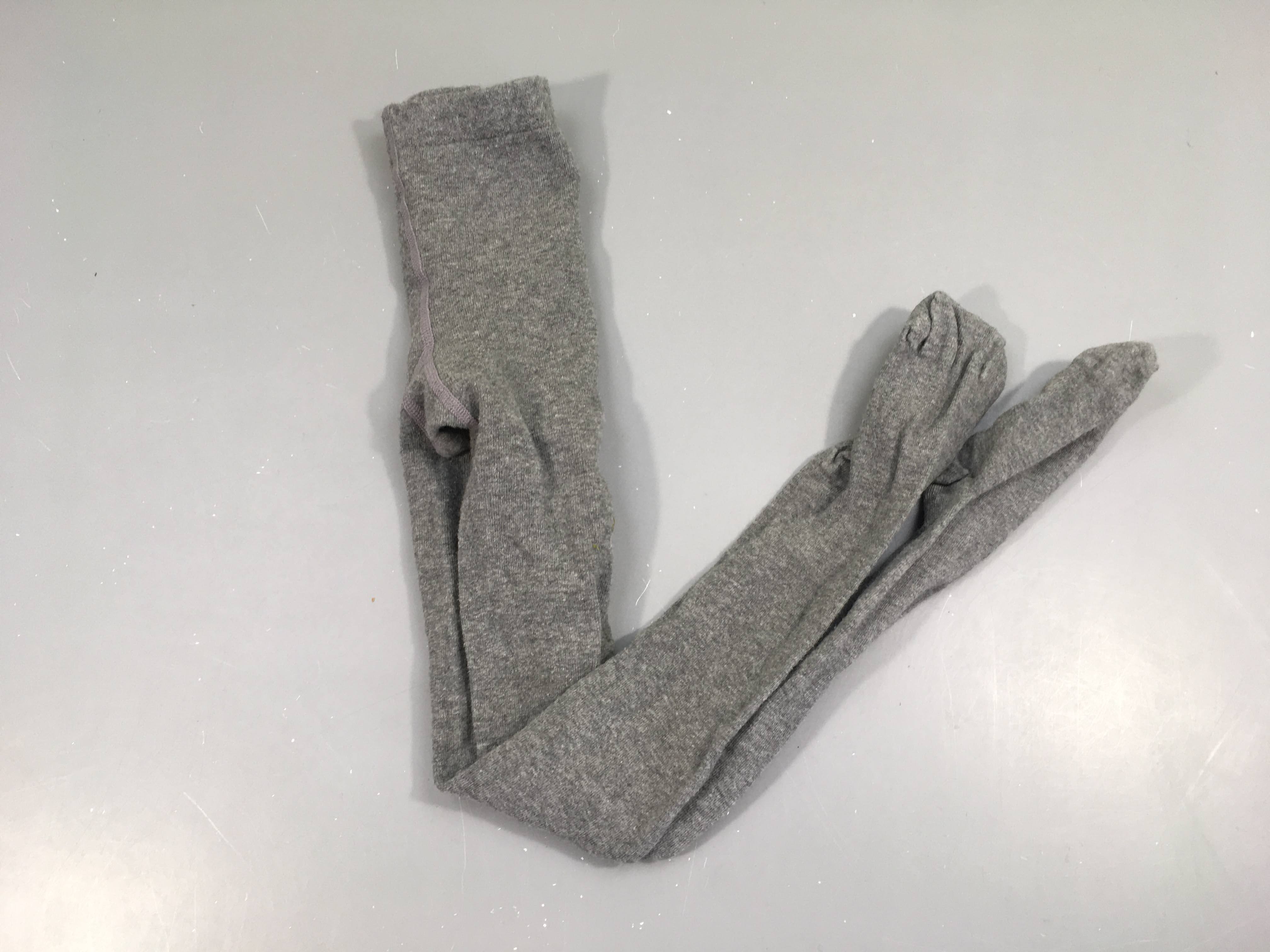 Collants gris clair taille estimée