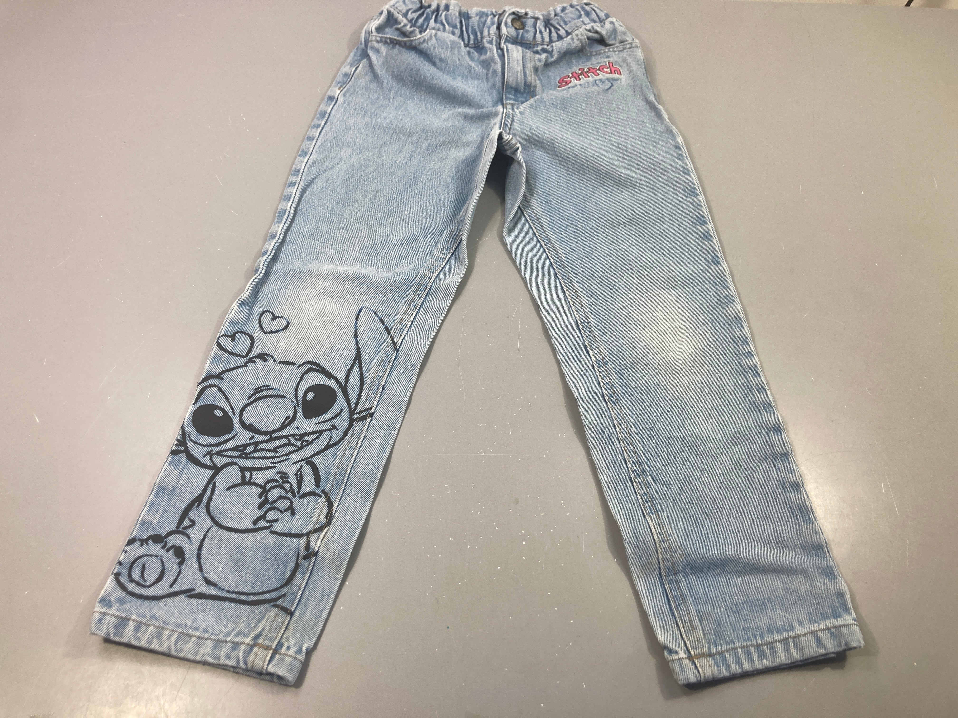 Jeans Stitch, petit prix car quelques taches