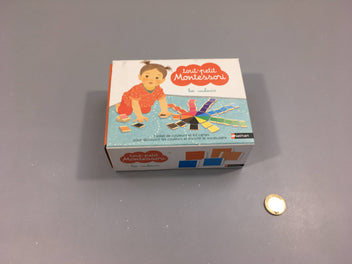 Les couleurs, tout-petit Montessori, fleur recolée
