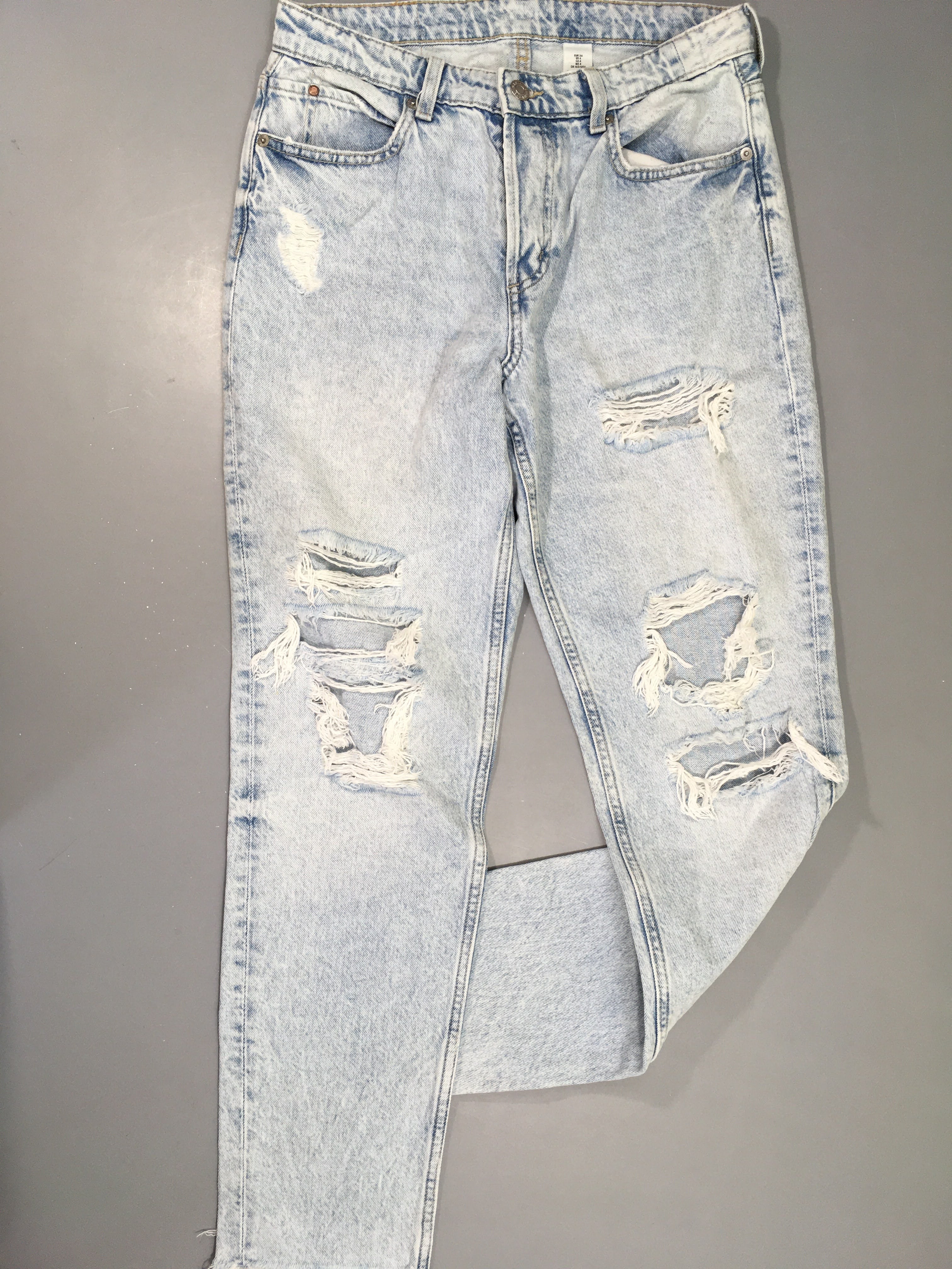 Jeans boyfriend clair effet déchiré