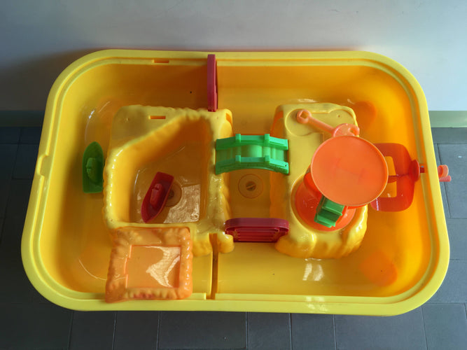 Jeu d'eau/sable Hteur 40cm Lgueur sol 58cm (Incomplet), moins cher chez Petit Kiwi