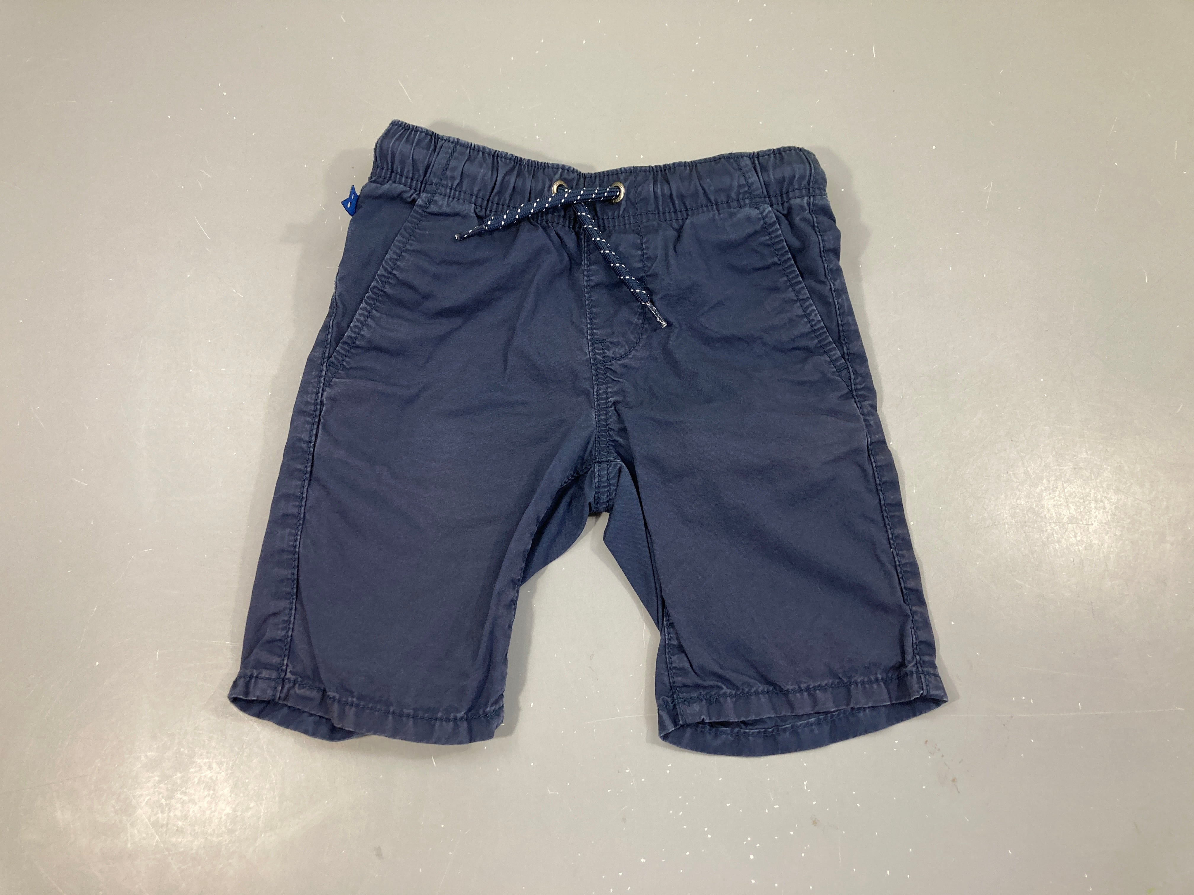 Bermuda Slim bleu foncé taille élastique