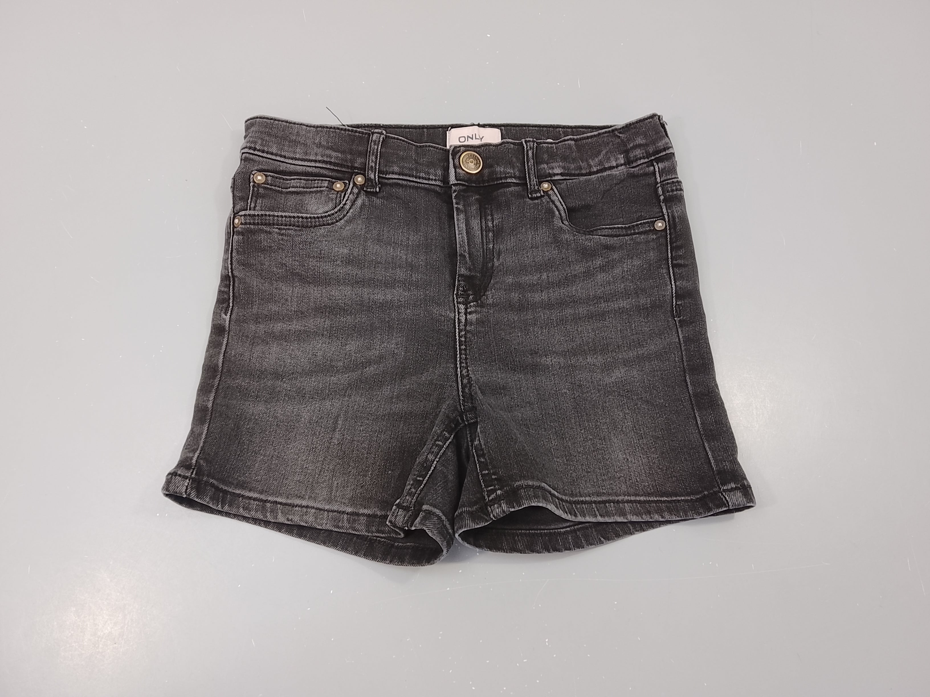Short denim noir