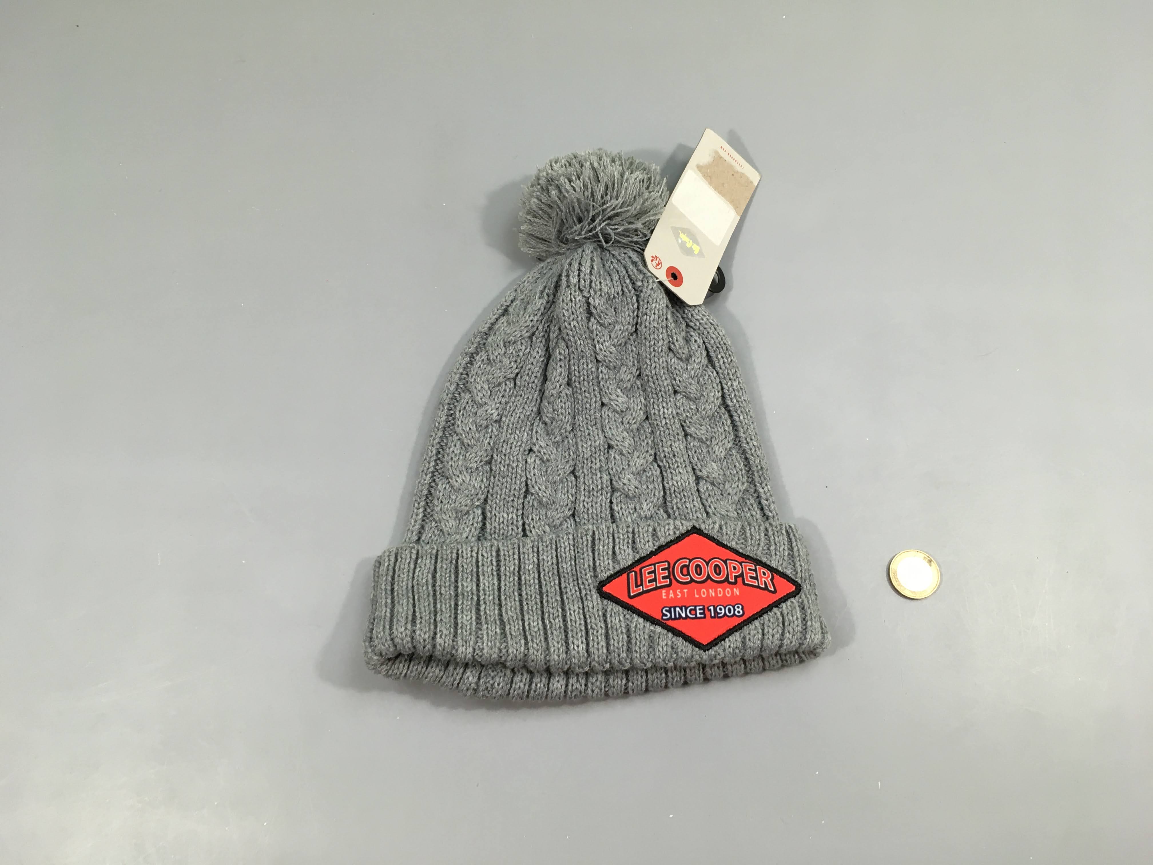 NEUF Bonnet gris pompom