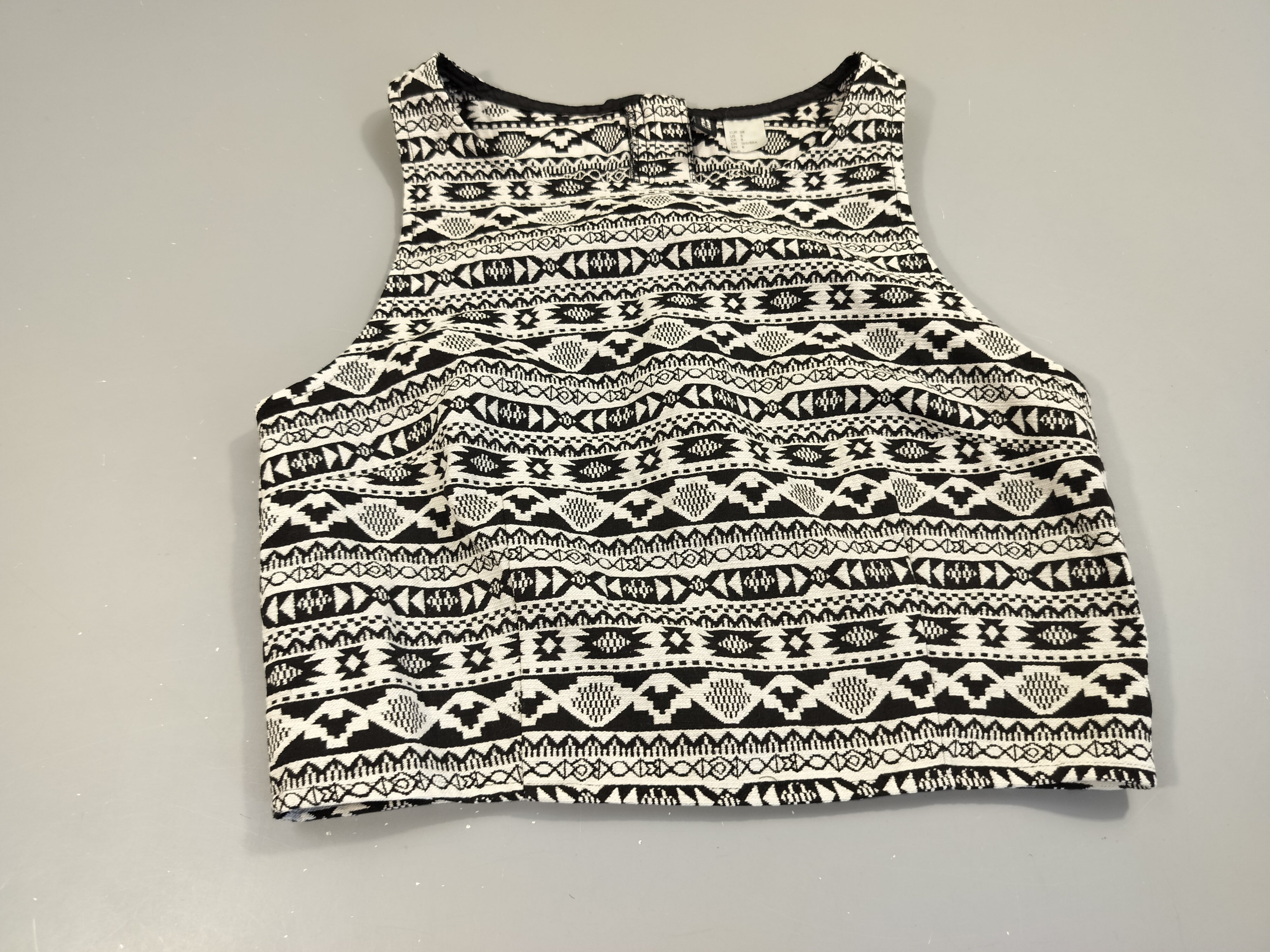 Blouse s.m à motifs noir et blanc  T38