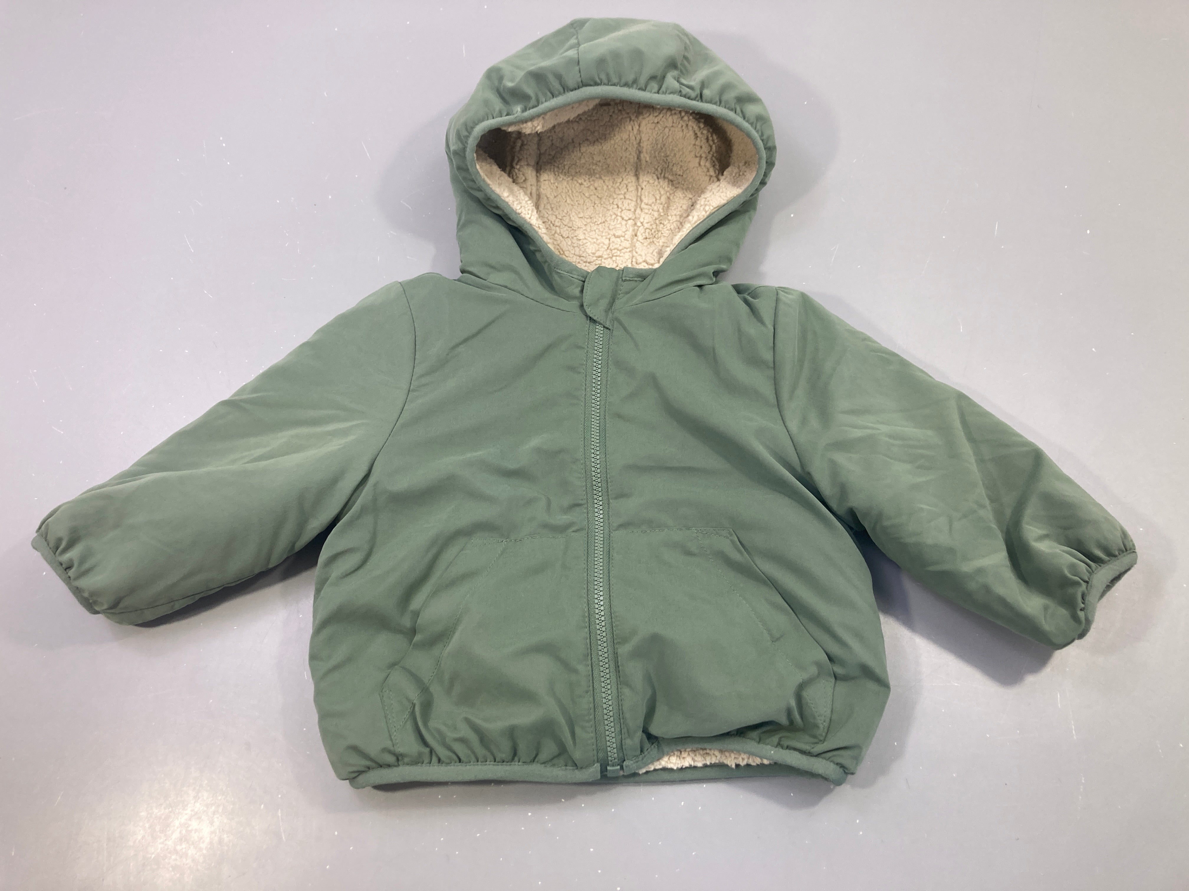 Veste réversible zippée capuche sherpa/vert sauge