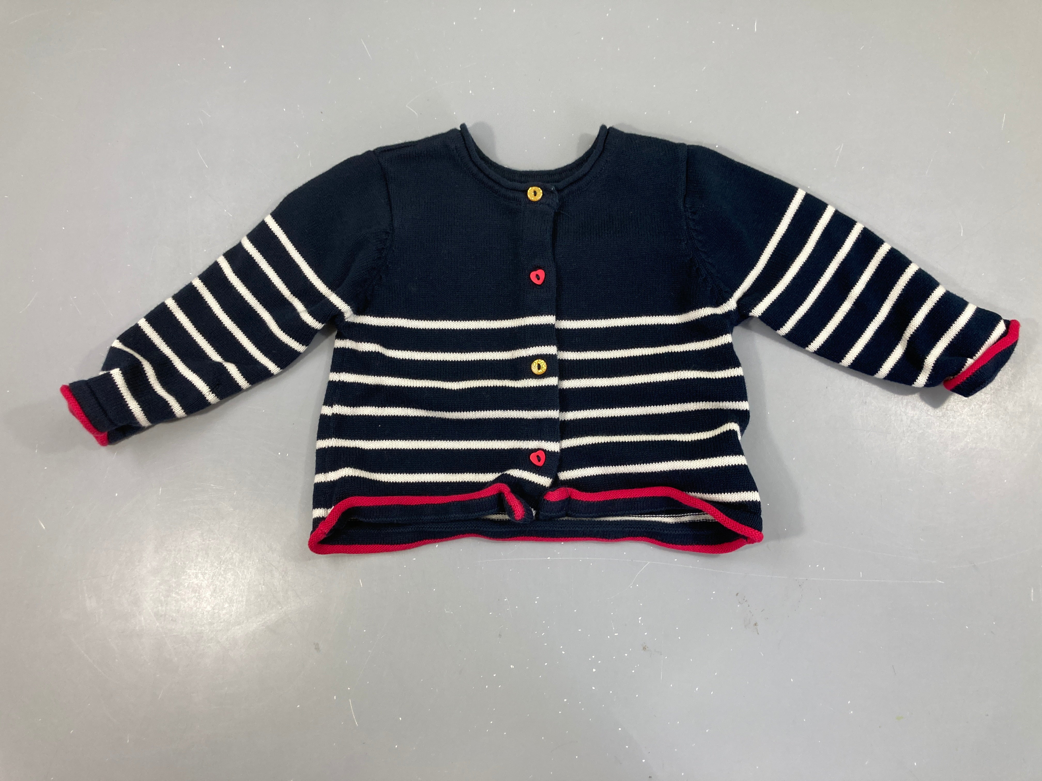 Gilet bleu foncé rayé blanc bord rose