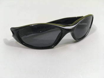 Lunettes de soleil noires