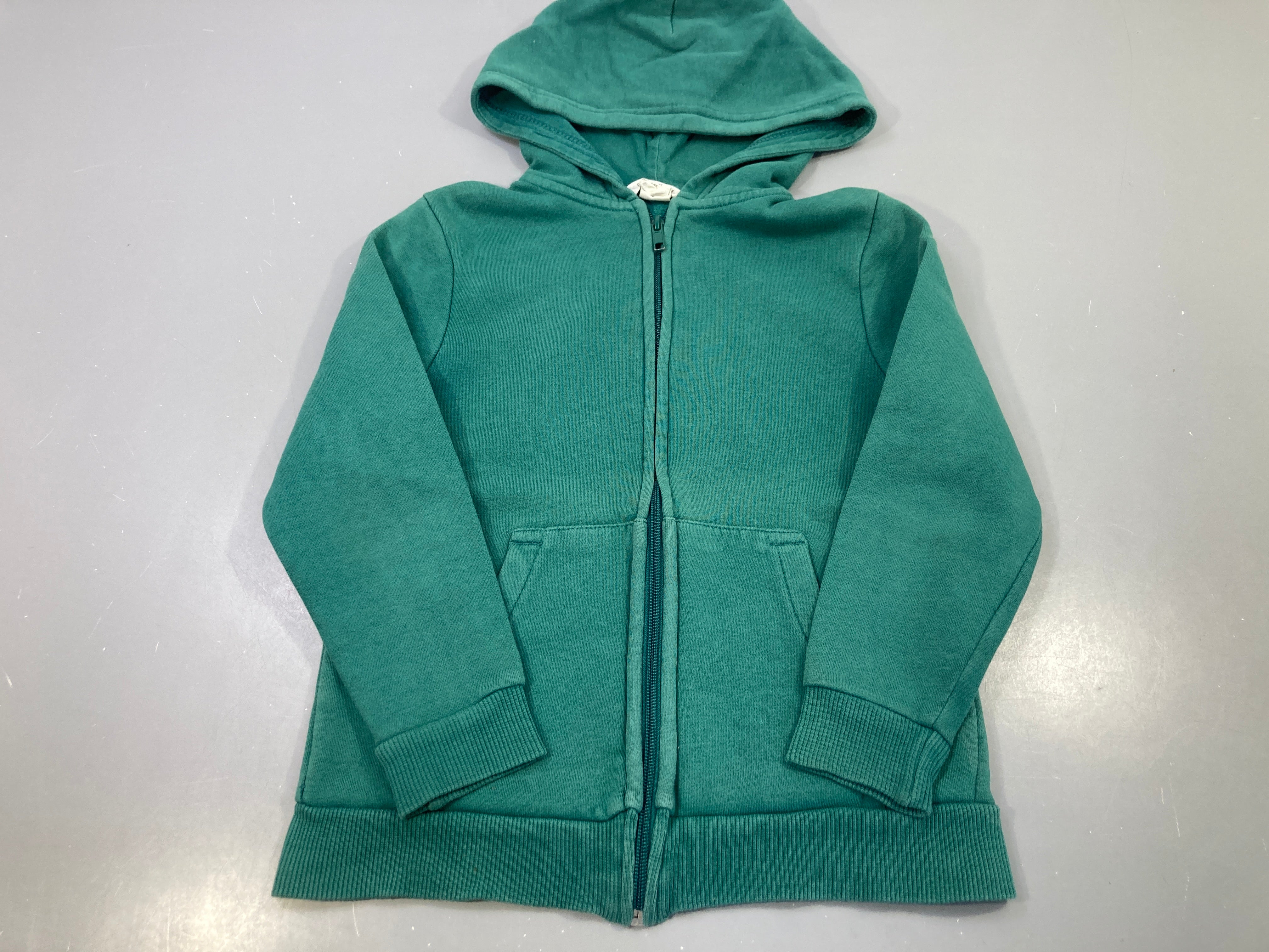 Gilet zippé capuche vert sapin