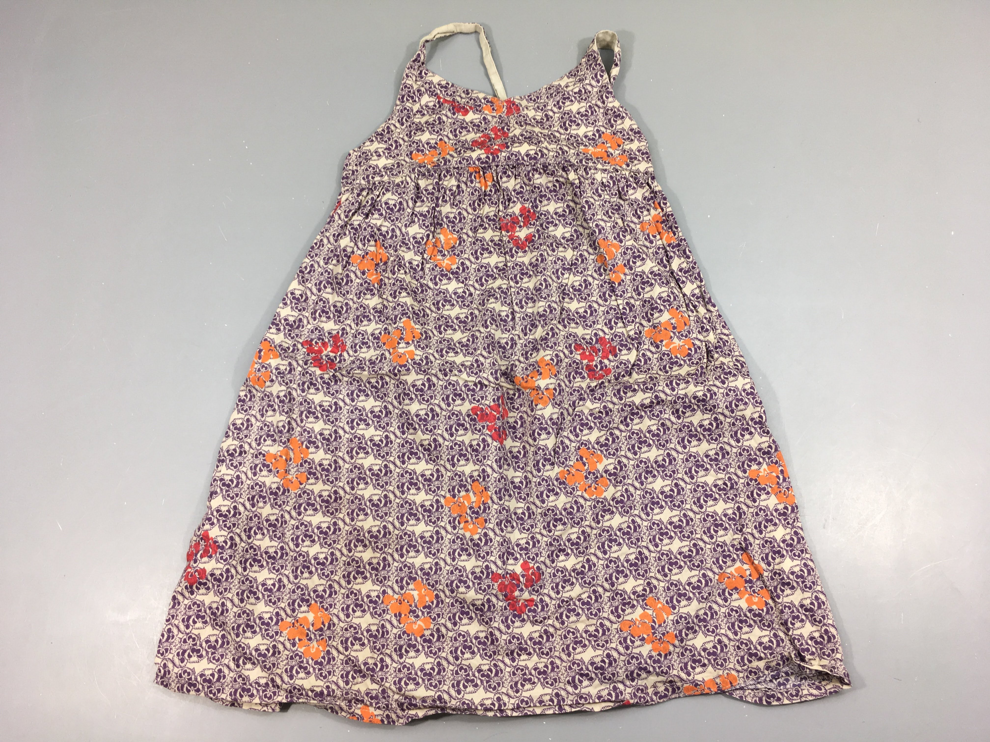 Robe fines bretelles beige fleurs mauves