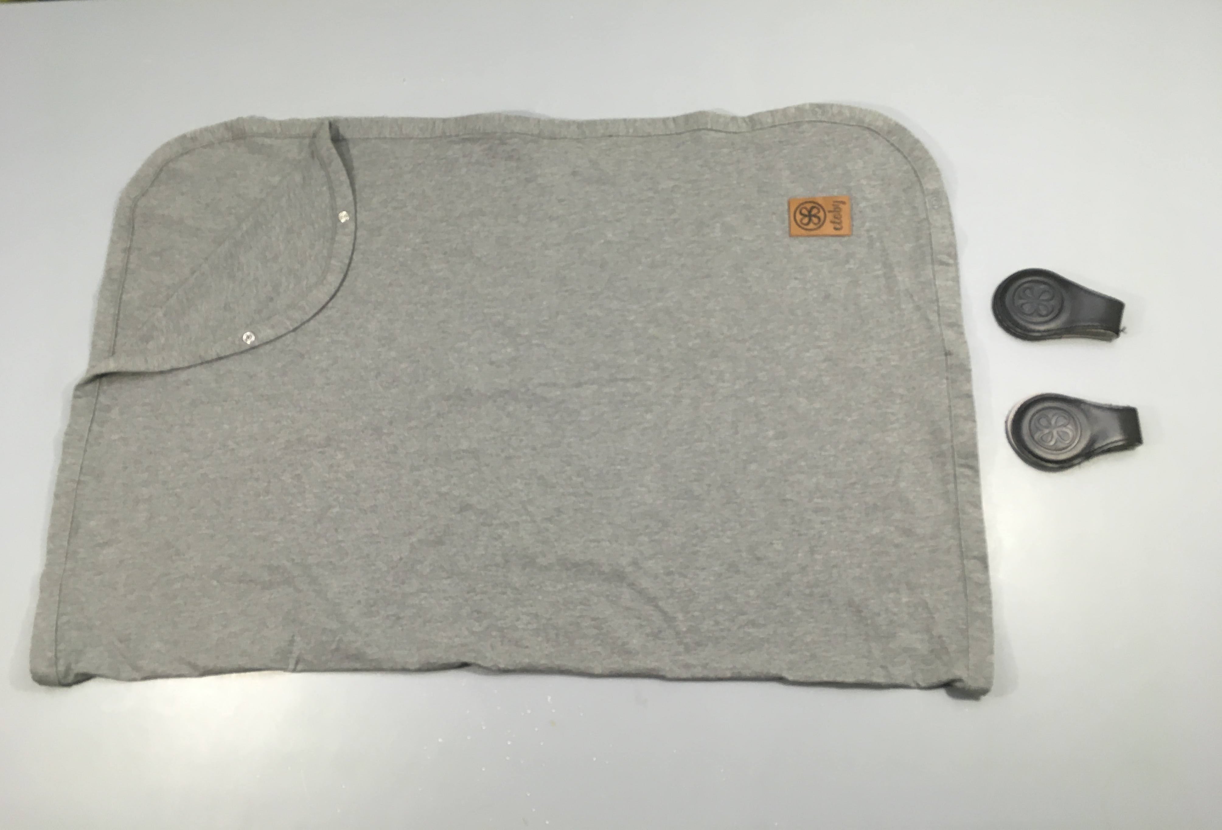 Couverture avec prote.ction UV (UPF 50+) multifonctionnelle, prote.ction solaire, poussette, nacelle, gris (65x73cm) + duo de clips aimants reversibles, Cloby